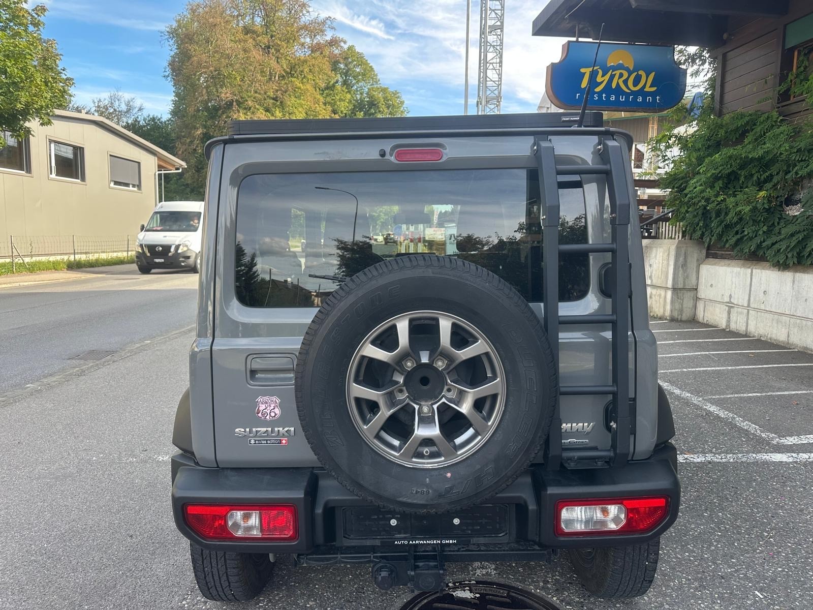 SUZUKI Jimny 1.5 Compact+ 4x4-image-5