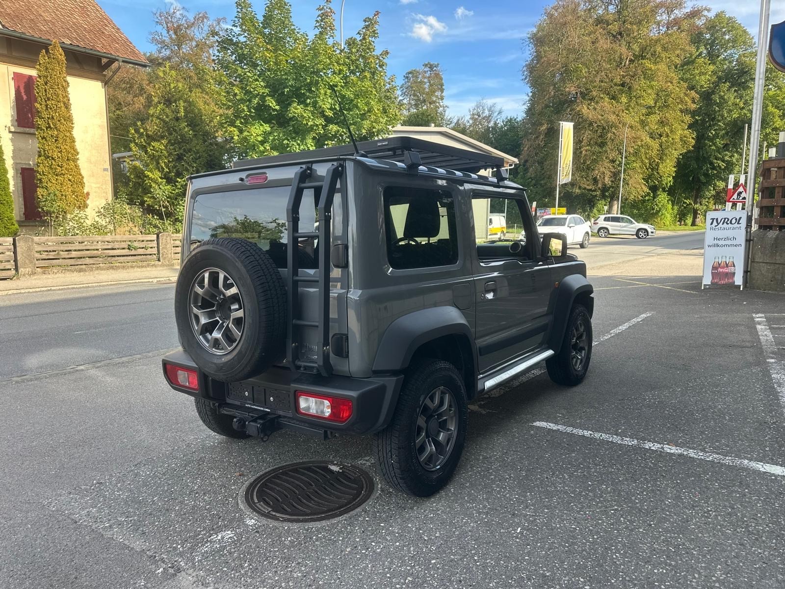 SUZUKI Jimny 1.5 Compact+ 4x4-showroom-element-2