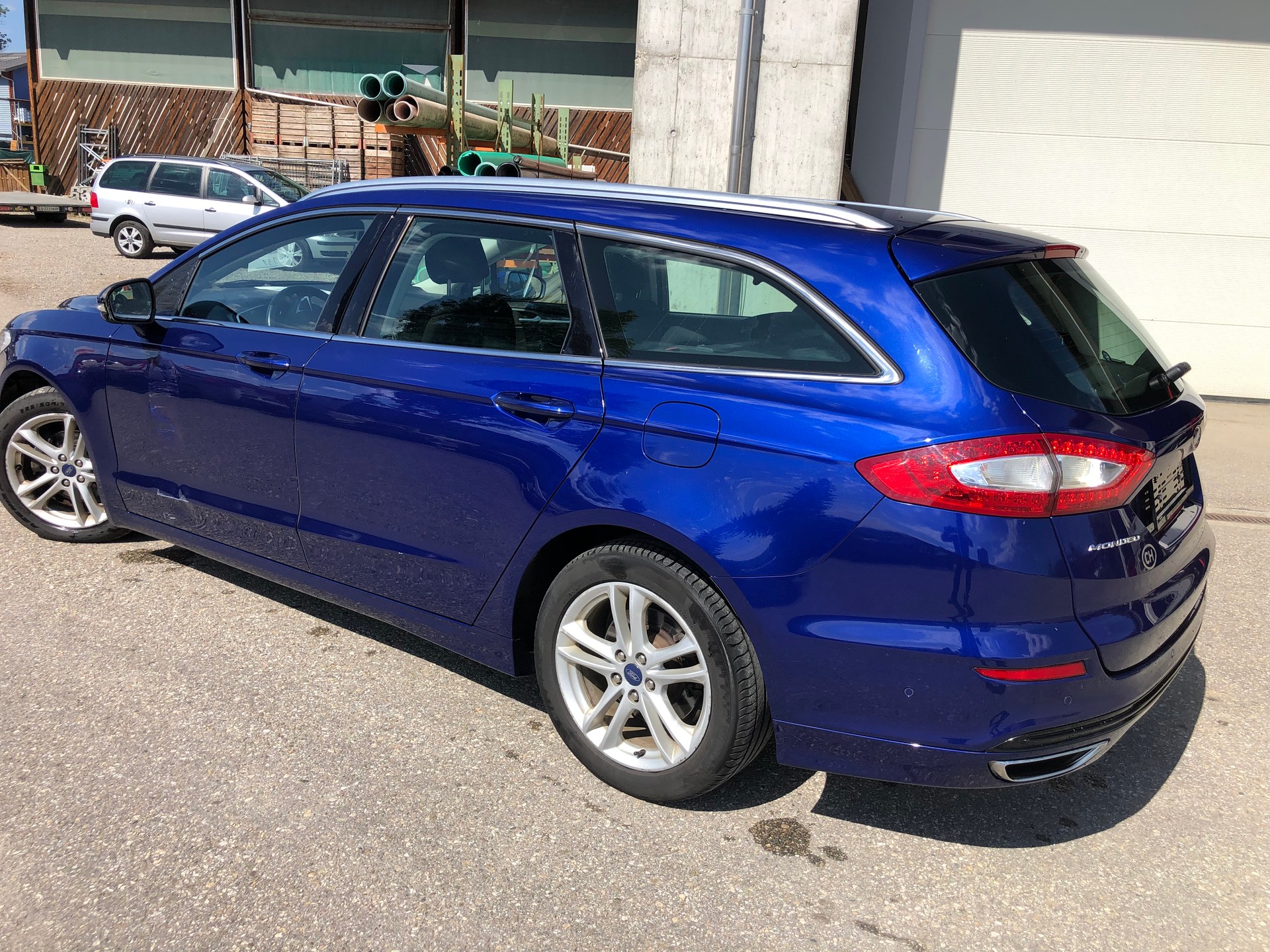 FORD Mondeo 2.0 TDCi Trend PowerShift-image-4