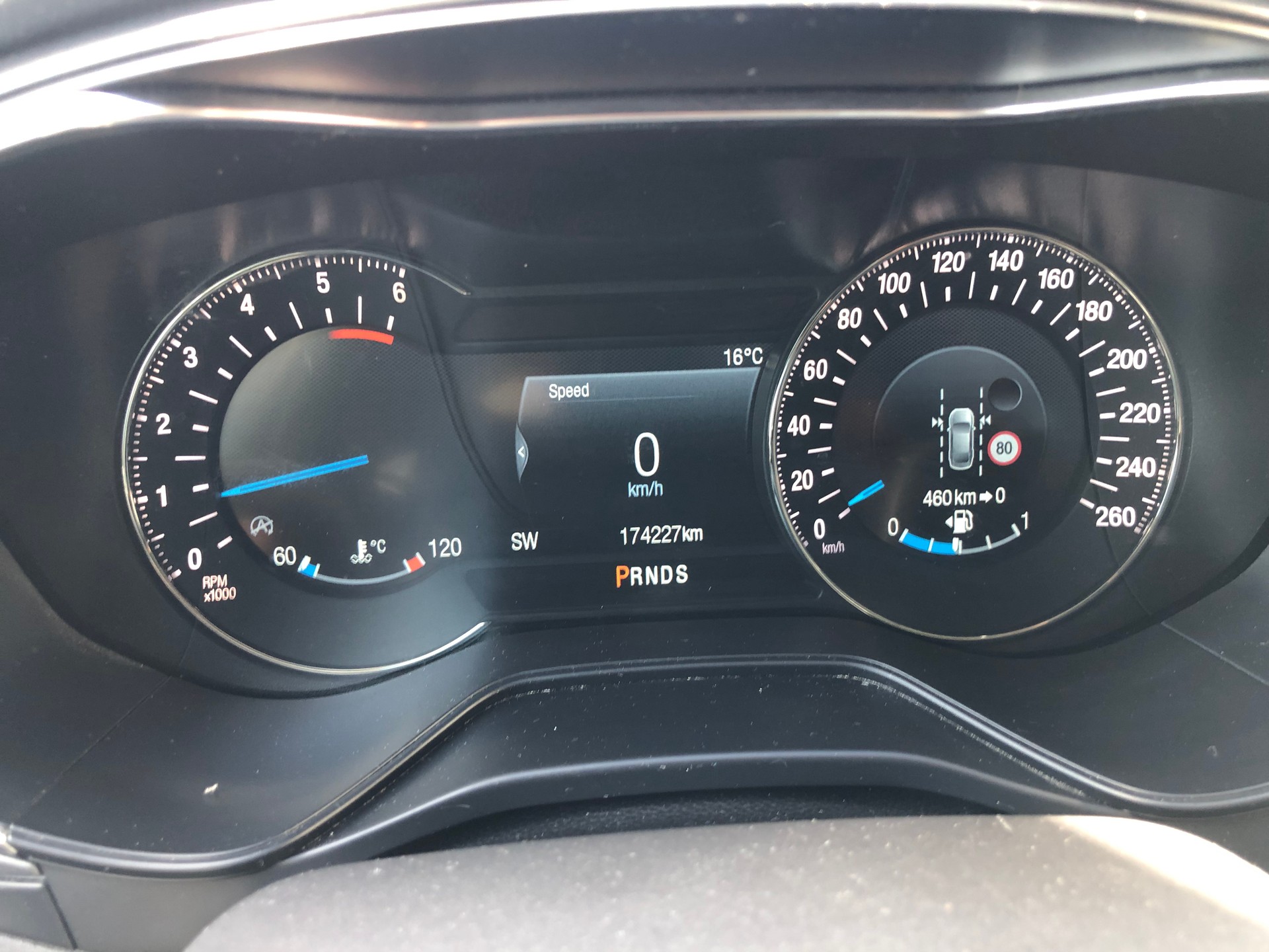 FORD Mondeo 2.0 TDCi Trend PowerShift-image-15