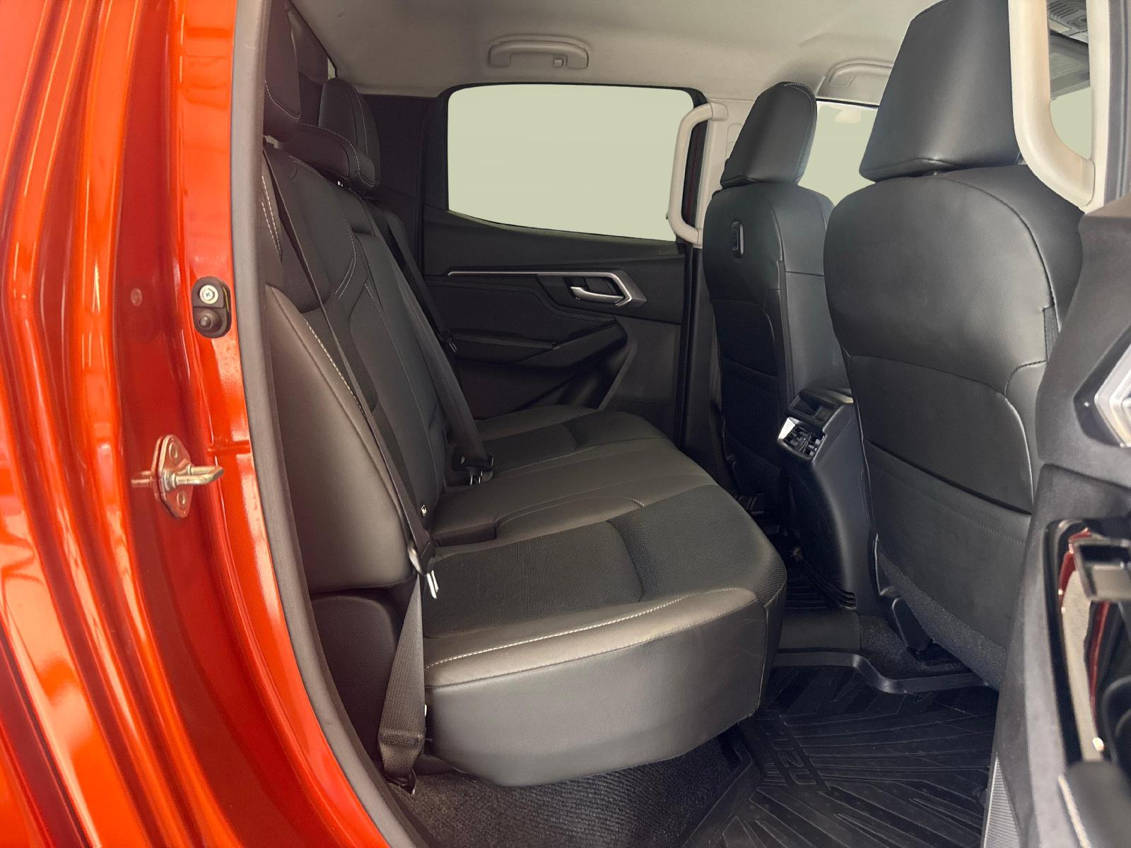 ISUZU D-Max Crew Pick-up 1.9 DDi N60 F 4x4 - Diversi accessori inclusi-image-10