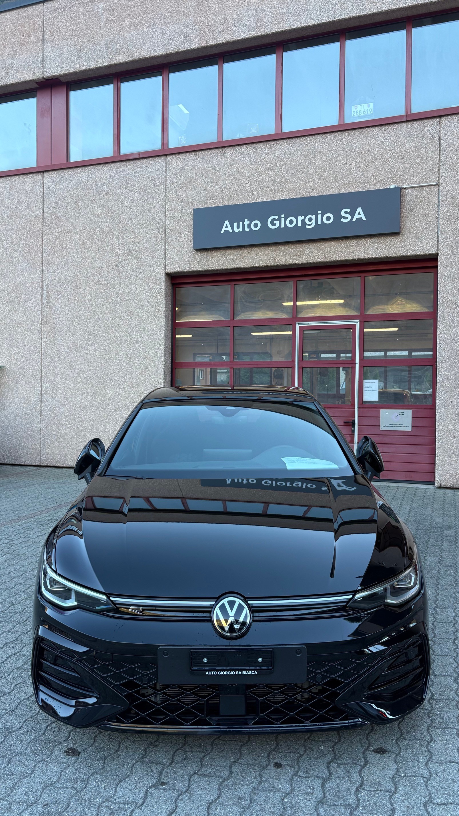 VW Golf 1.5 e TSI mHEV R-Line DSG-image-1