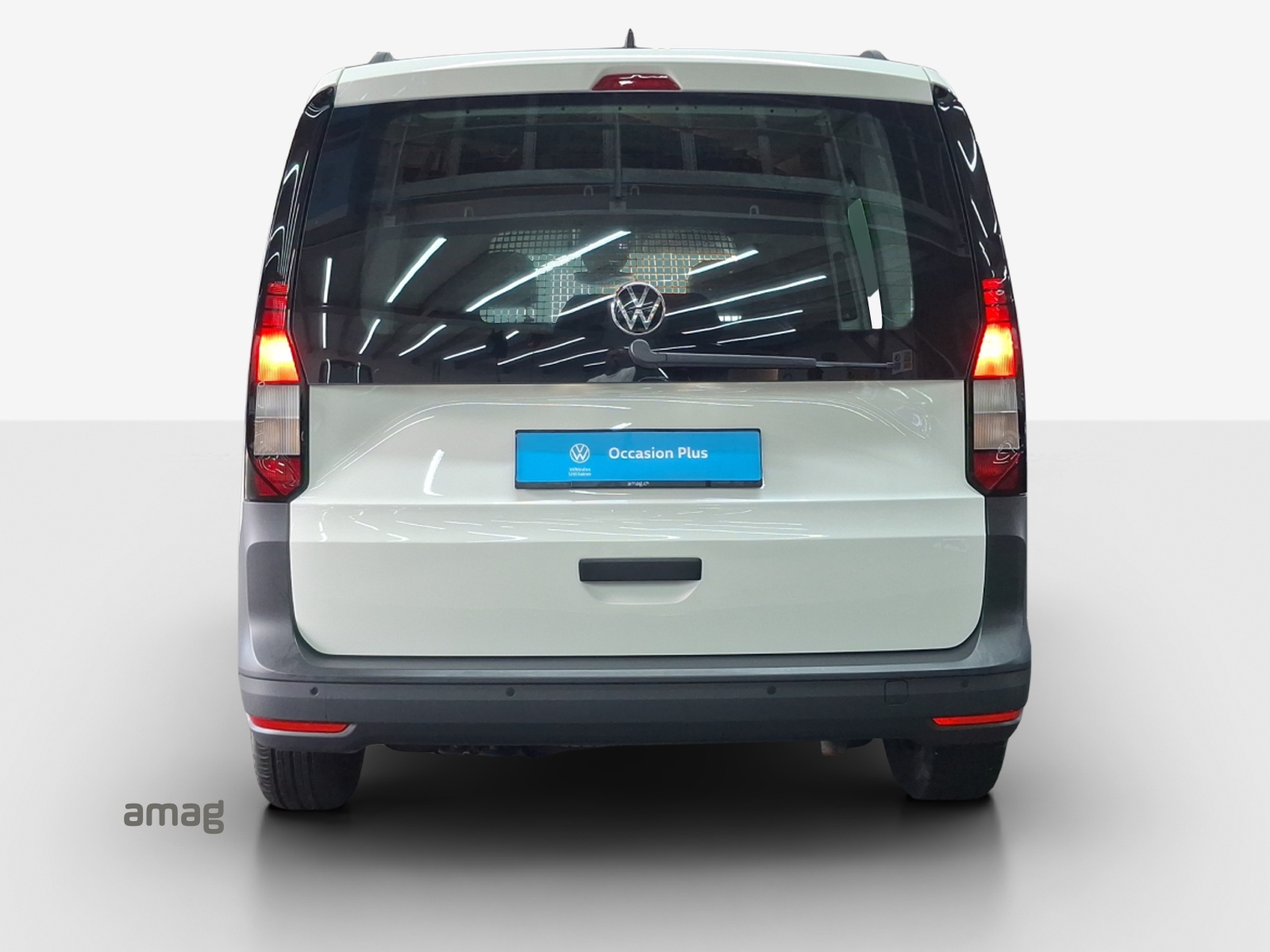 VW Caddy Cargo 2.0TDI-image-3