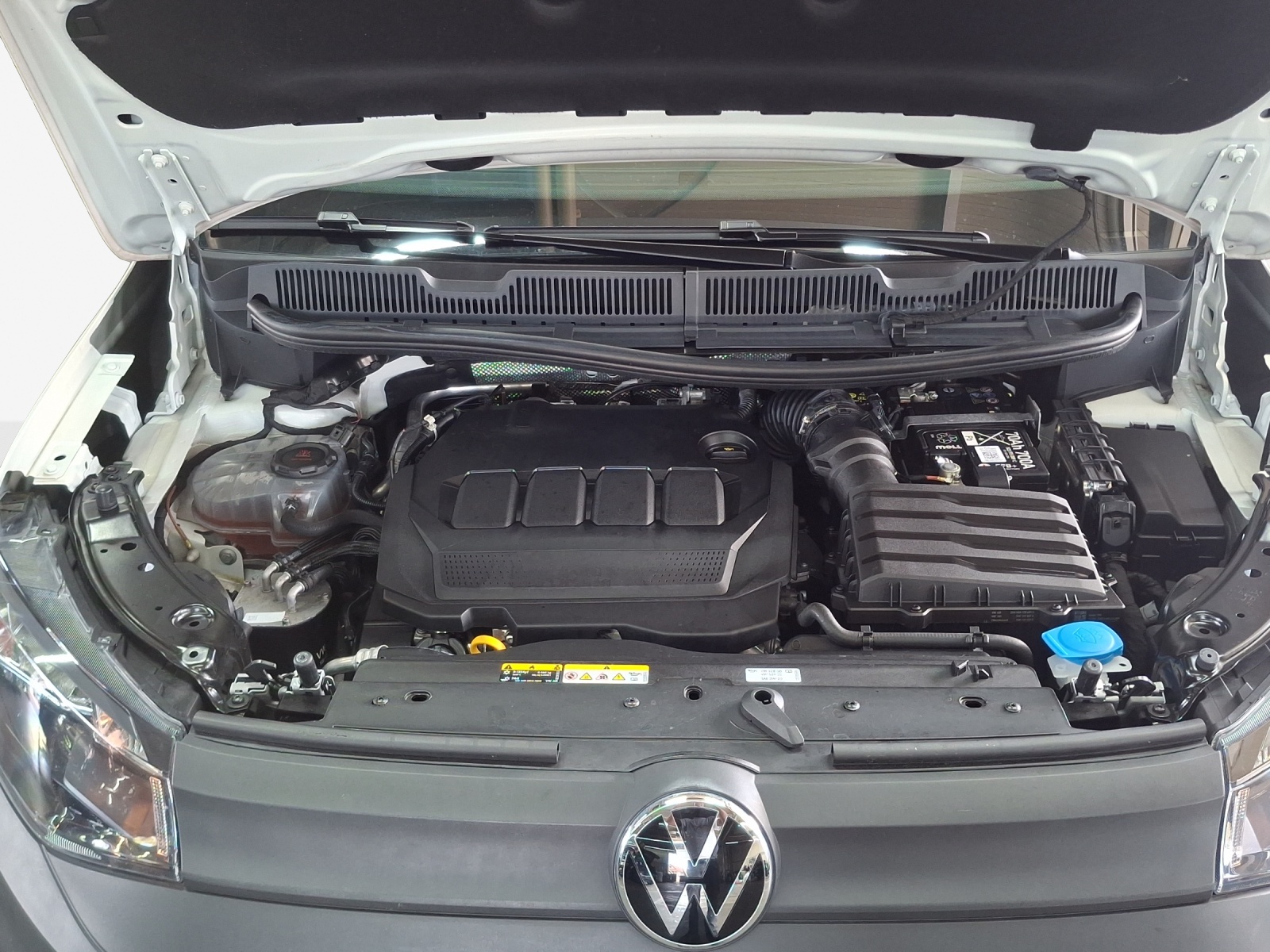 VW Caddy Cargo 2.0TDI-image-15