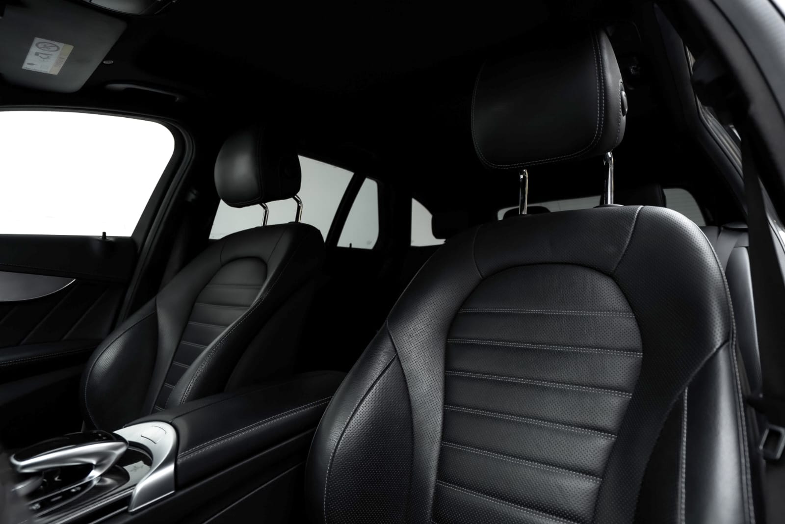MERCEDES-BENZ C 43 AMG 4matic-image-5