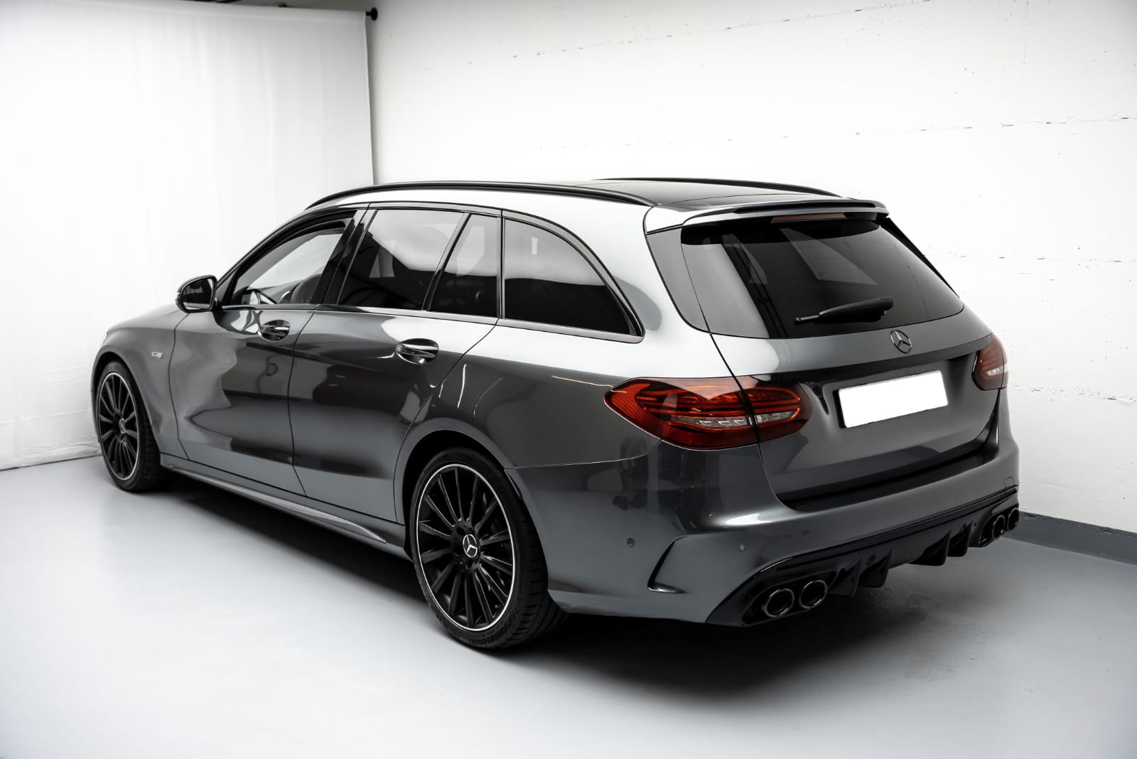MERCEDES-BENZ C 43 AMG 4matic-image-1