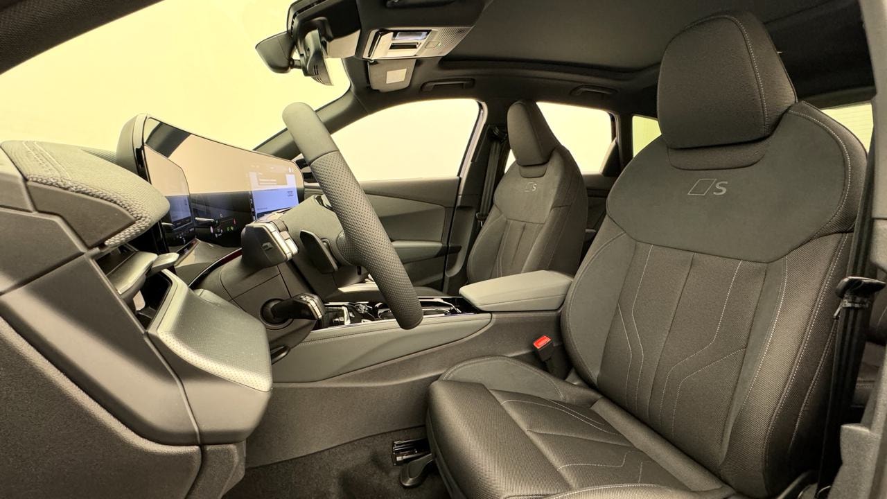 AUDI Q3 SUV TFSI quattro 195 kW S tronic-image-4