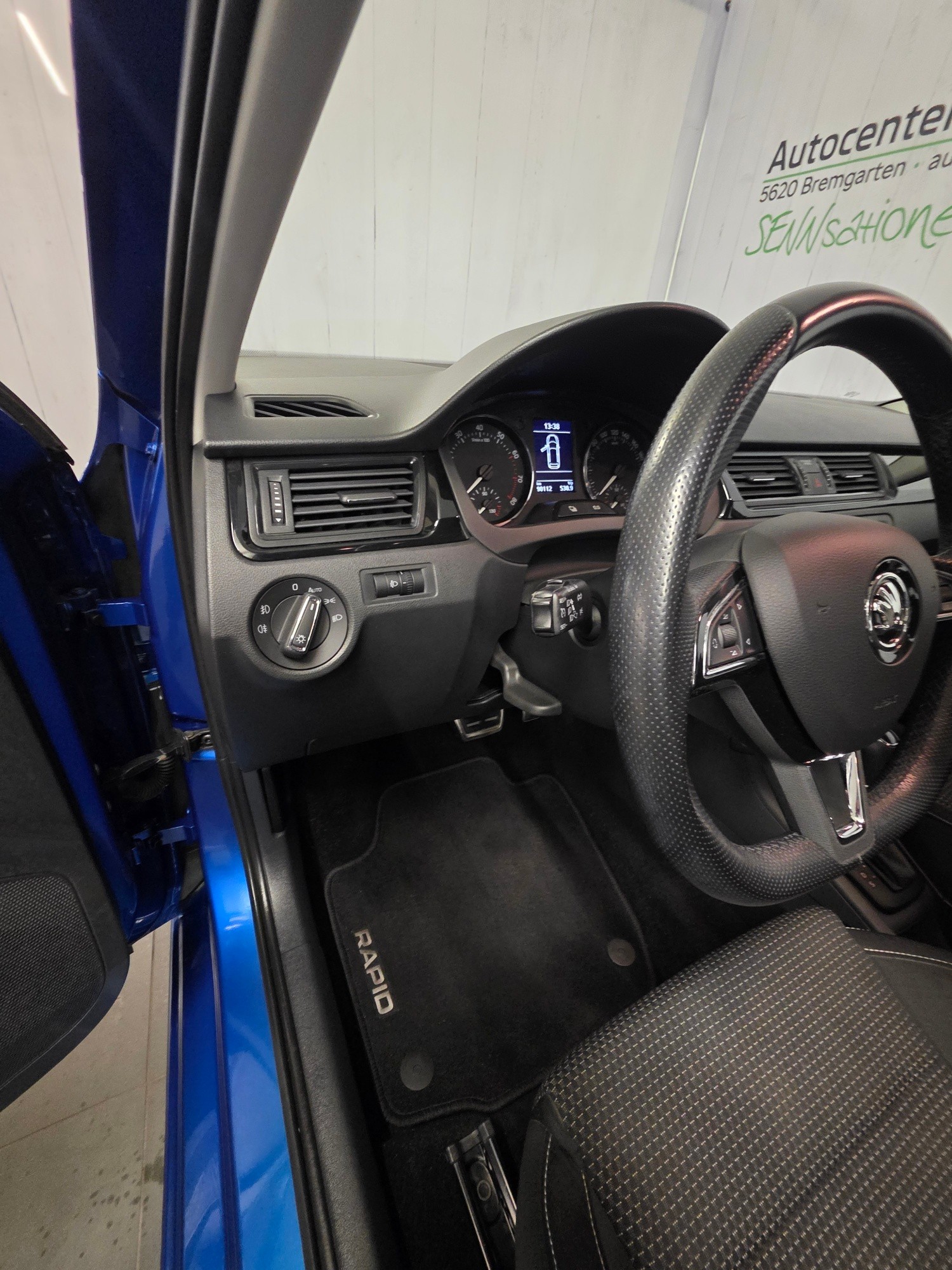 SKODA Rapid Spaceback 1.4 TSI Ambition DSG-image-11