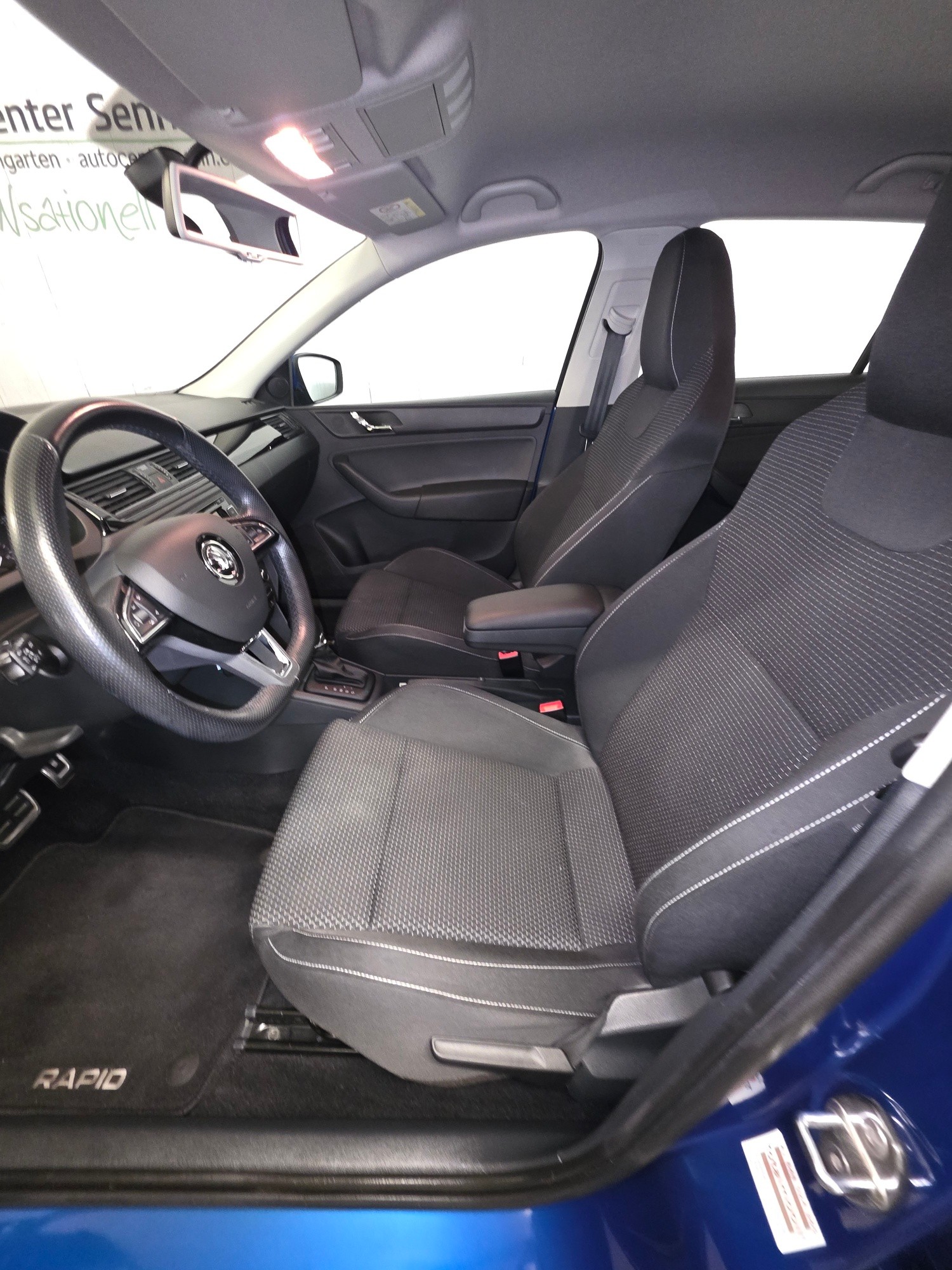 SKODA Rapid Spaceback 1.4 TSI Ambition DSG-image-8