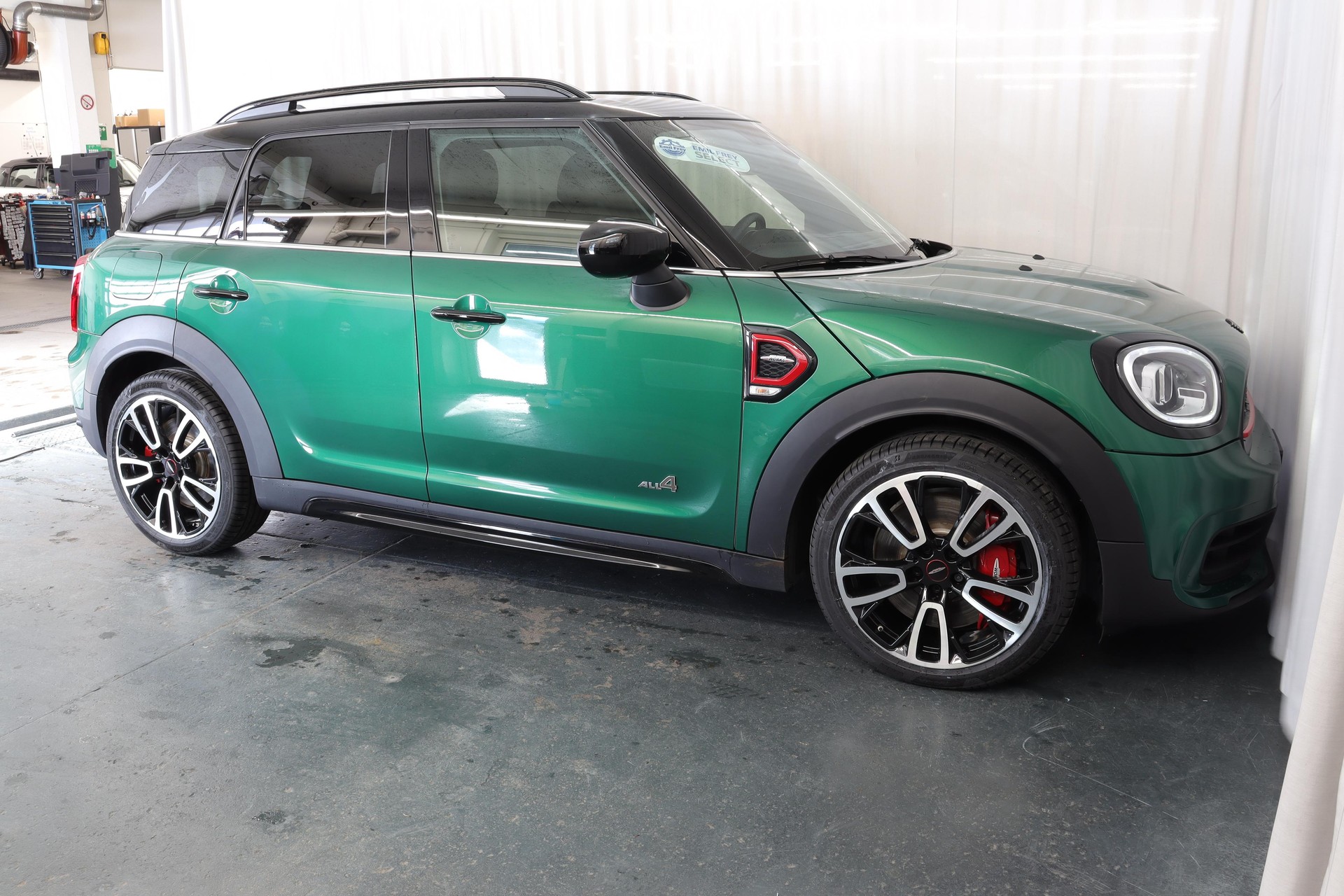 MINI Countryman F60 2.0i John Cooper Works ALL4-image-13