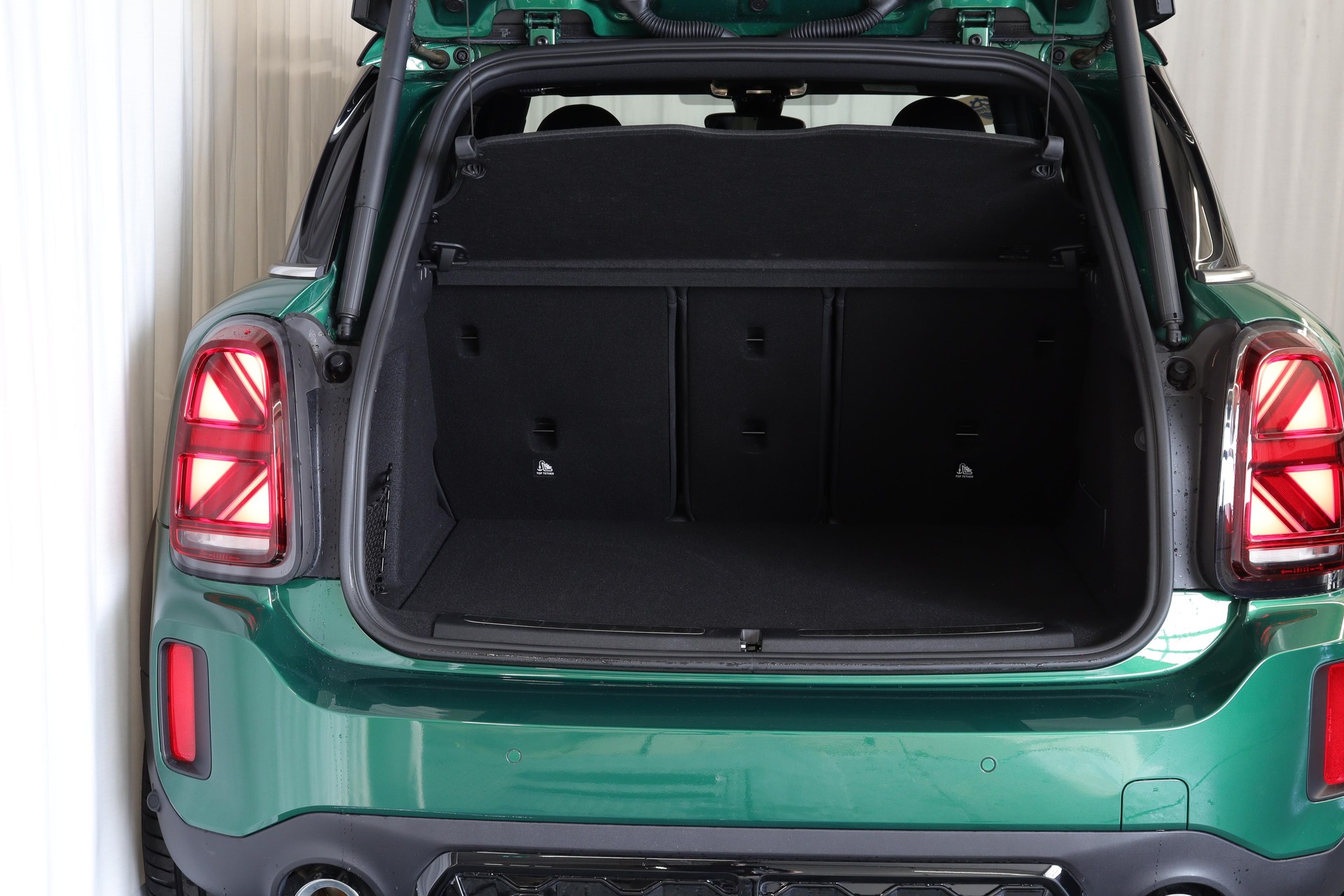 MINI Countryman F60 2.0i John Cooper Works ALL4-image-10