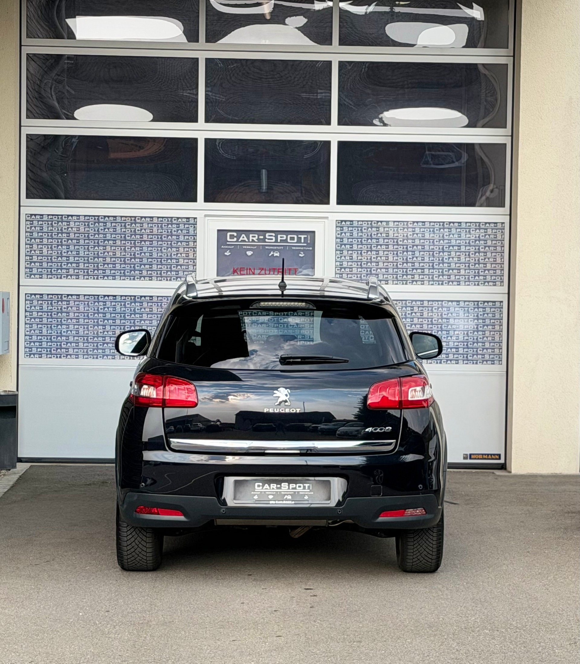 PEUGEOT 4008 1.8 HDi Allure 4WD-image-4