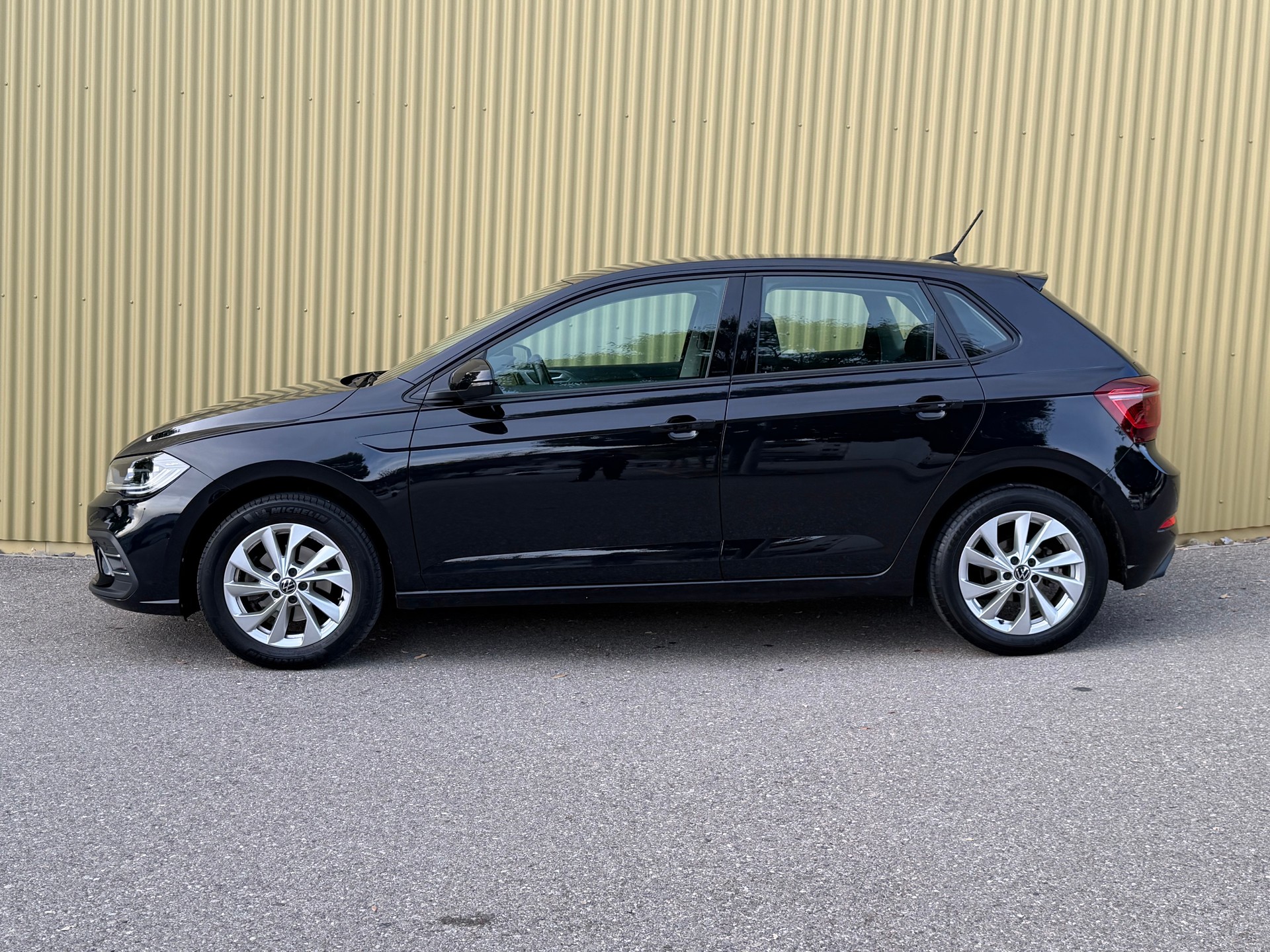 VW Polo 1.0 TSI Style DSG-image-2