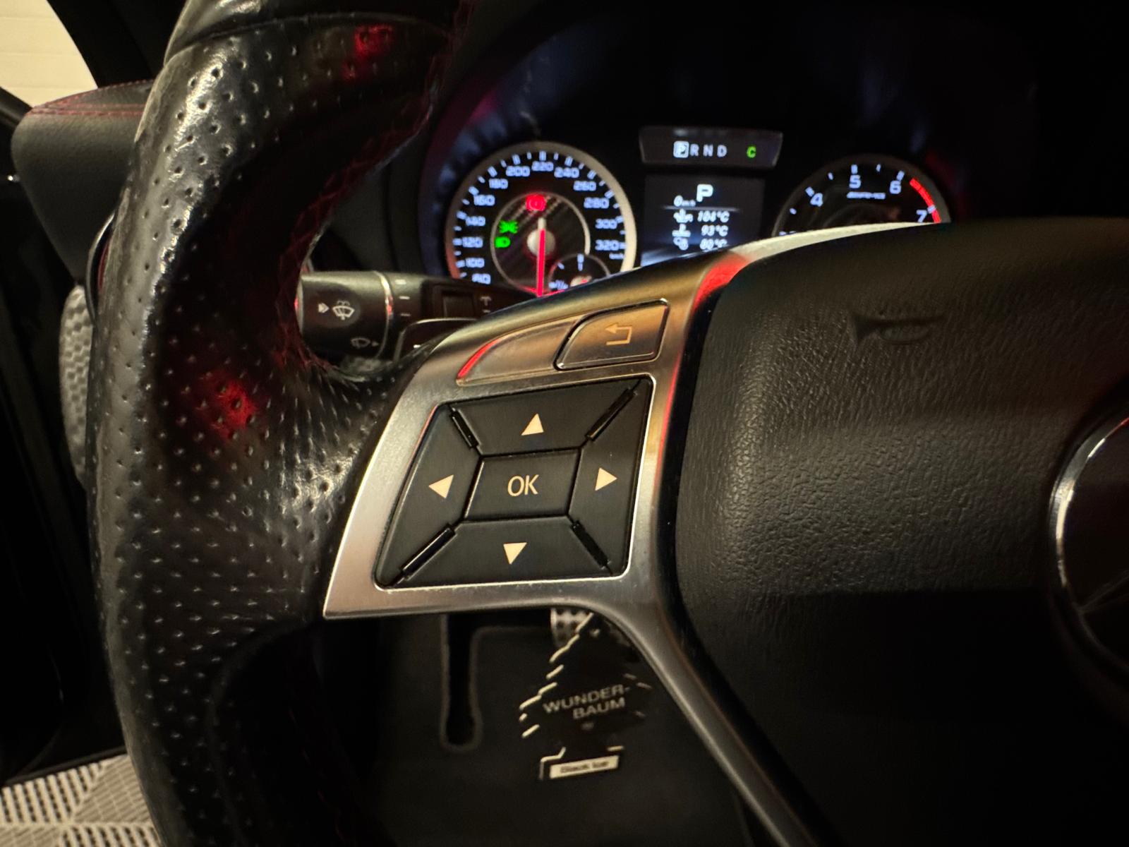 MERCEDES-BENZ A 45 AMG 4Matic Speedshift 7G-DCT-image-17