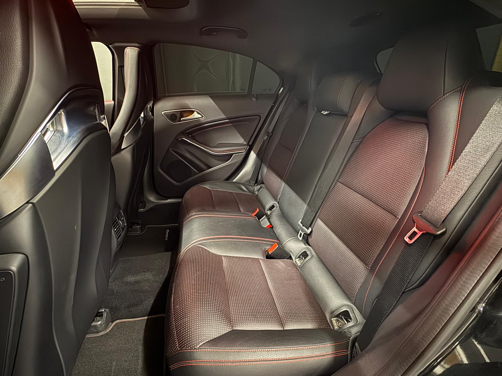 MERCEDES-BENZ A 45 AMG 4Matic Speedshift 7G-DCT-image-11