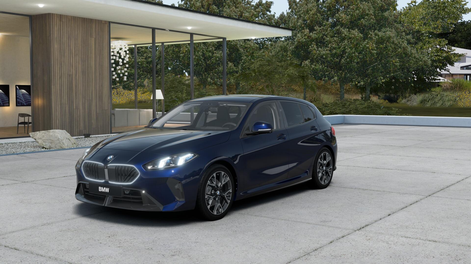 BMW 1er Reihe F70 120i-image-0