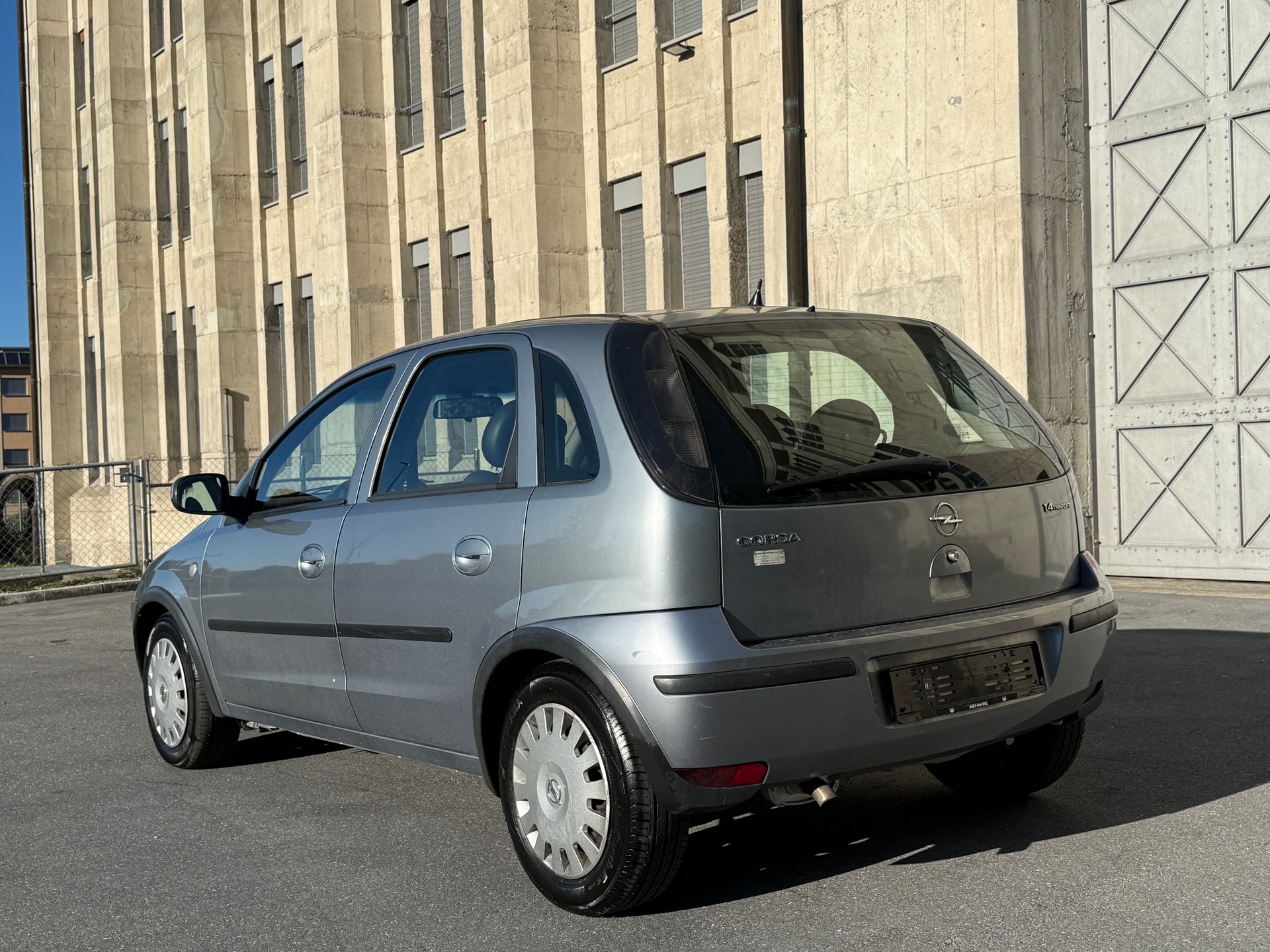 OPEL Corsa 1.4 TP Enjoy-image-2