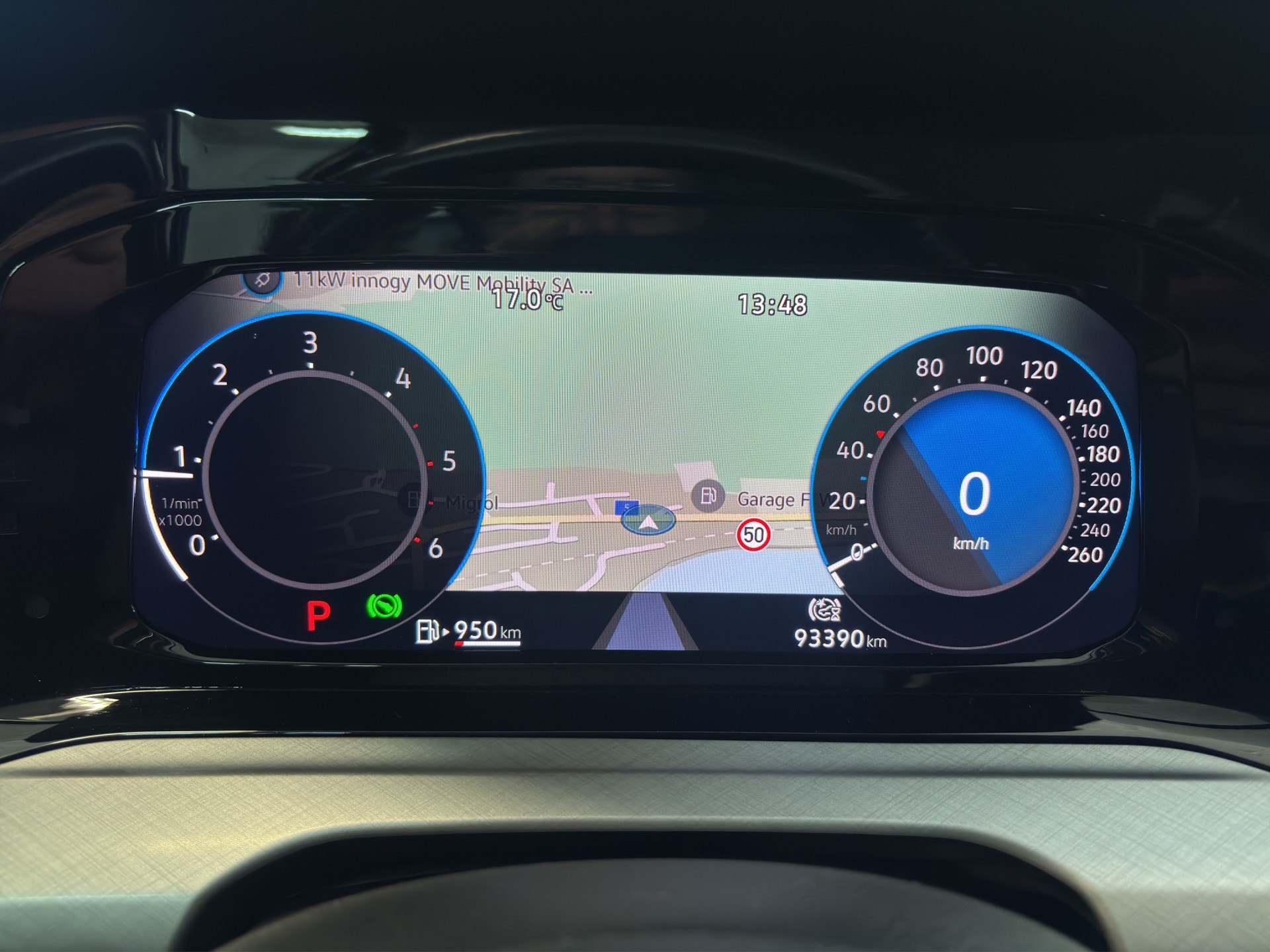 VW Golf Variant 2.0 TDI Life DSG-image-10