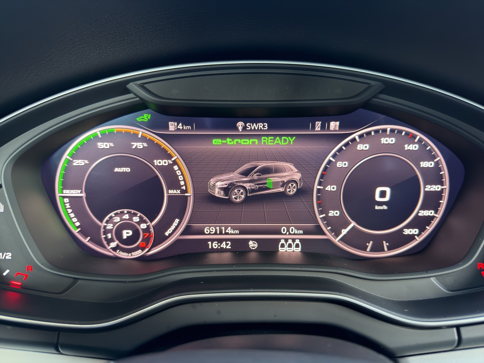 AUDI Q5 55 TFSI e sport quattro-image-7