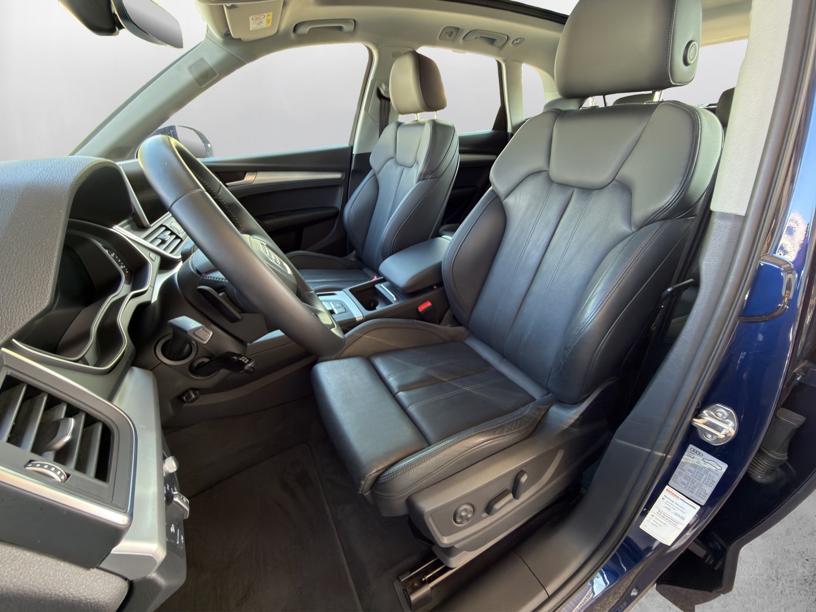 AUDI Q5 55 TFSI e sport quattro-image-9