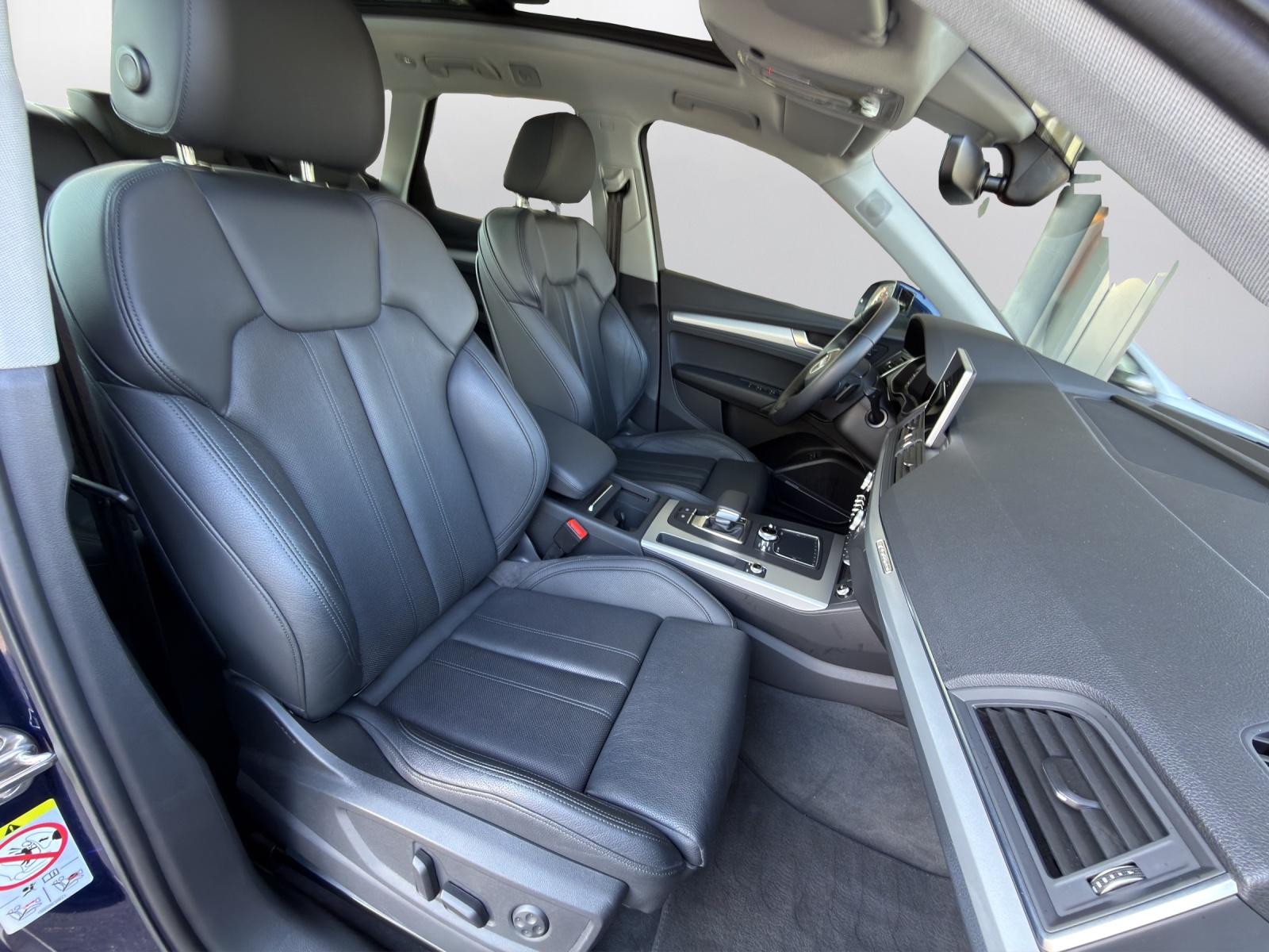 AUDI Q5 55 TFSI e sport quattro-image-11