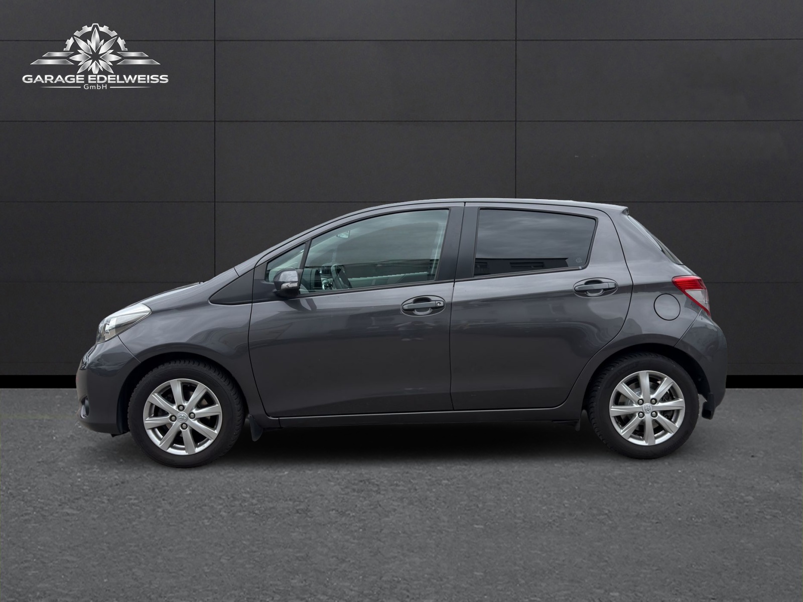 TOYOTA Yaris 1.33 Sol Premium Multidrive-image-1