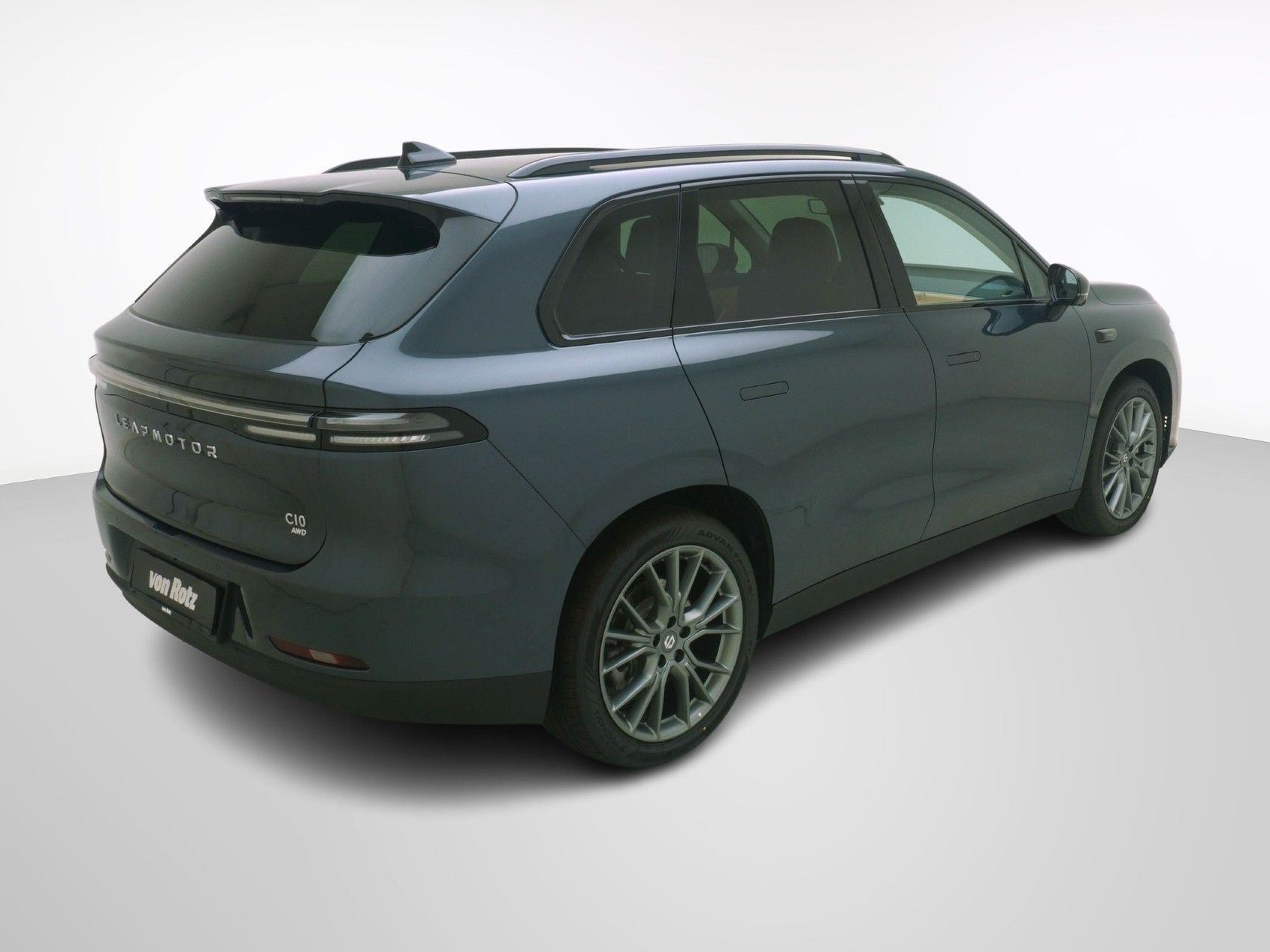 LEAPMOTOR C10 Design Pro MAX AWD-image-4