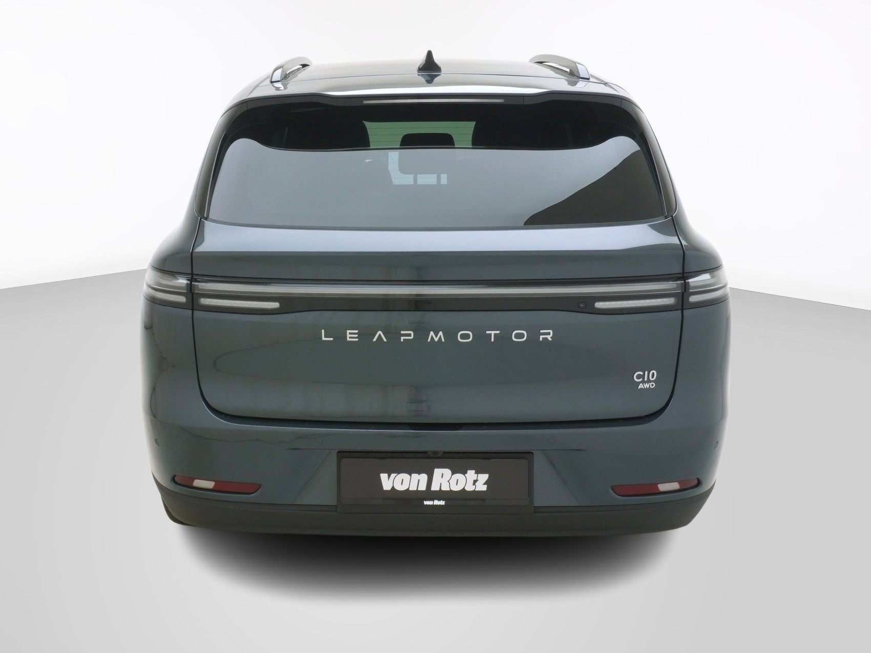 LEAPMOTOR C10 Design Pro MAX AWD-image-2