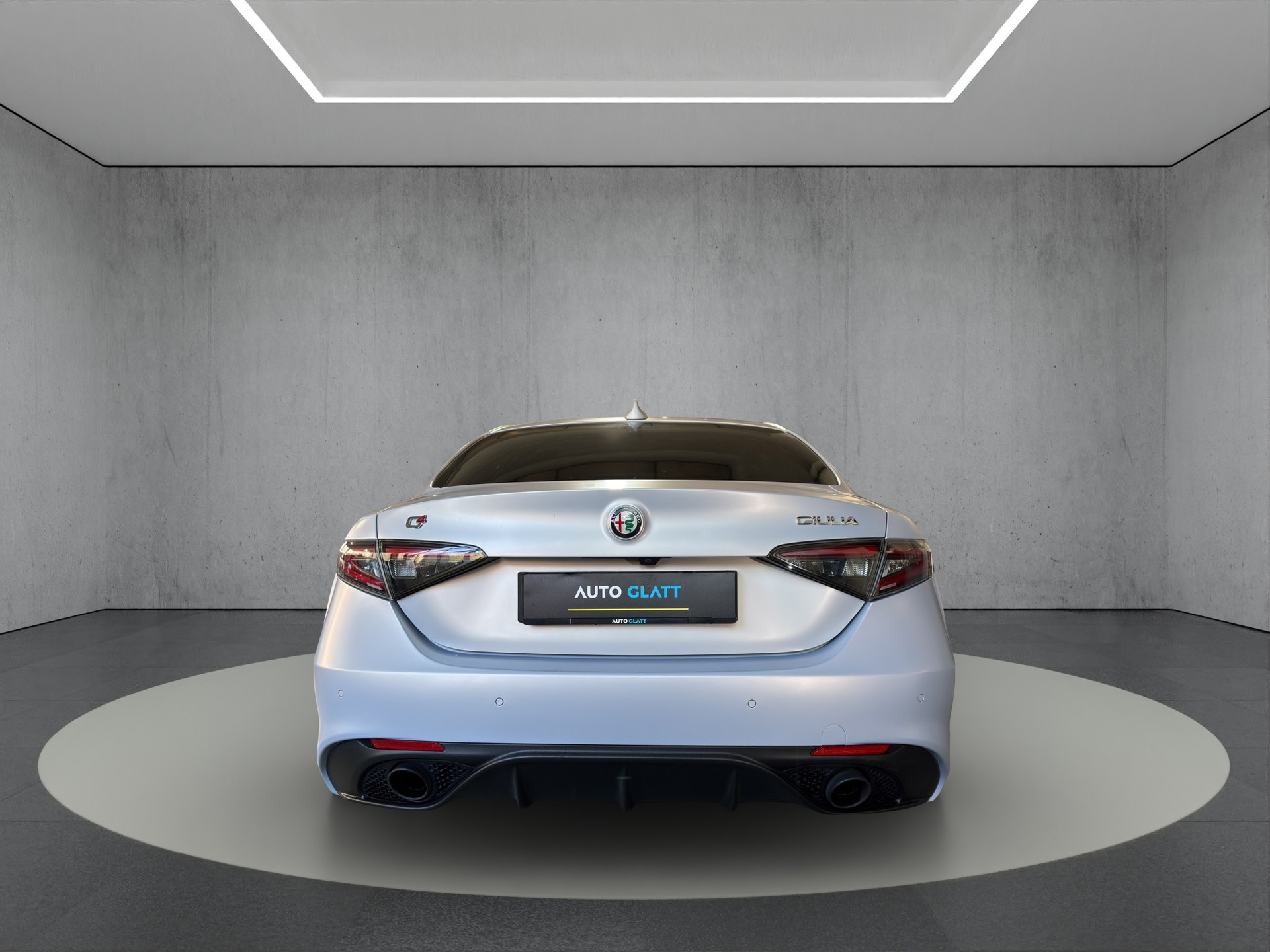 ALFA ROMEO Giulia 2.0 Competizione Q4 AT8 "Grigio Lunare Matt"-image-5