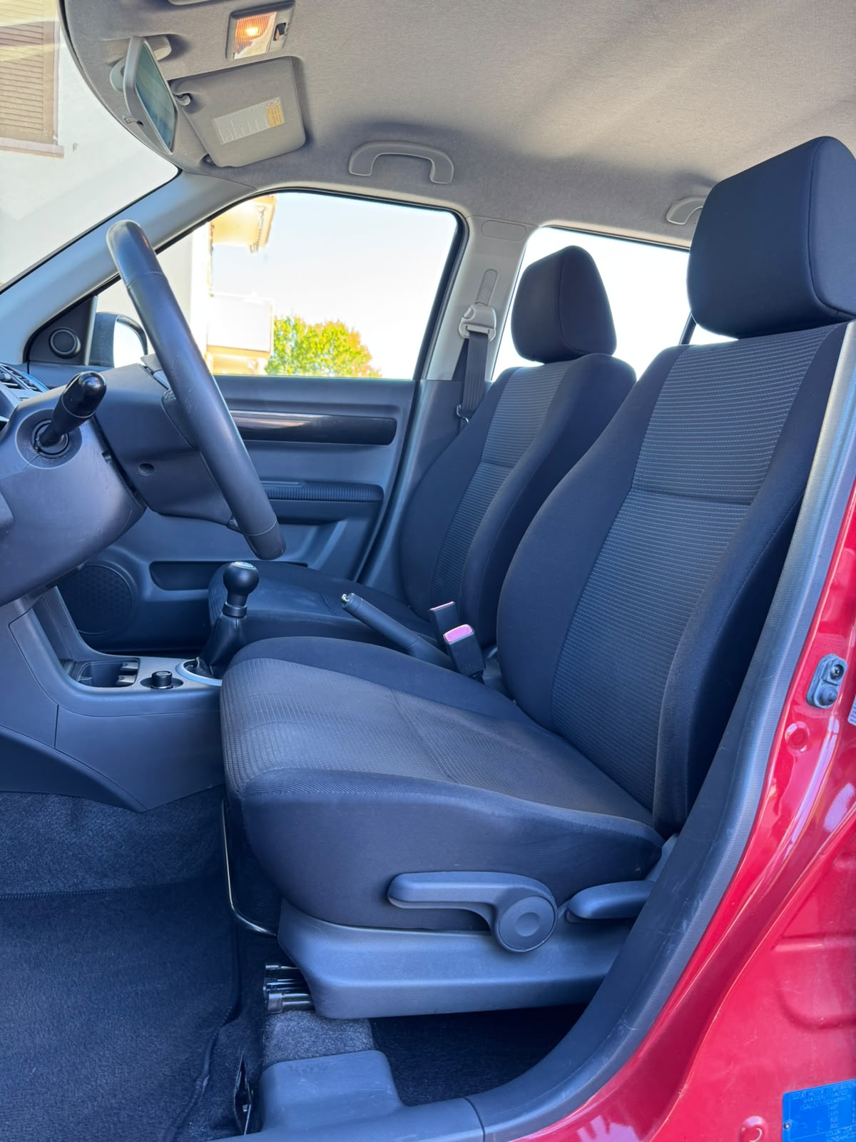 SUZUKI Swift 1.3i 16V GL Top-image-10