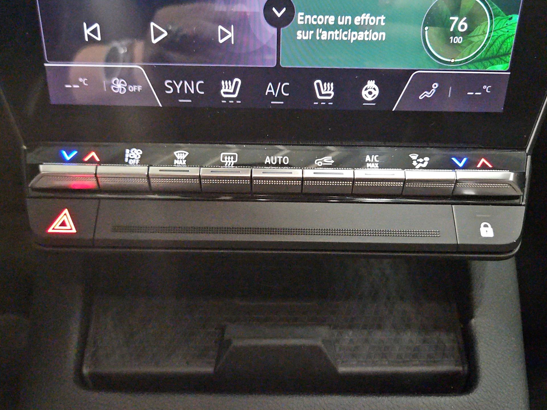 RENAULT Mégane E-TECH EV60 Techno-image-21