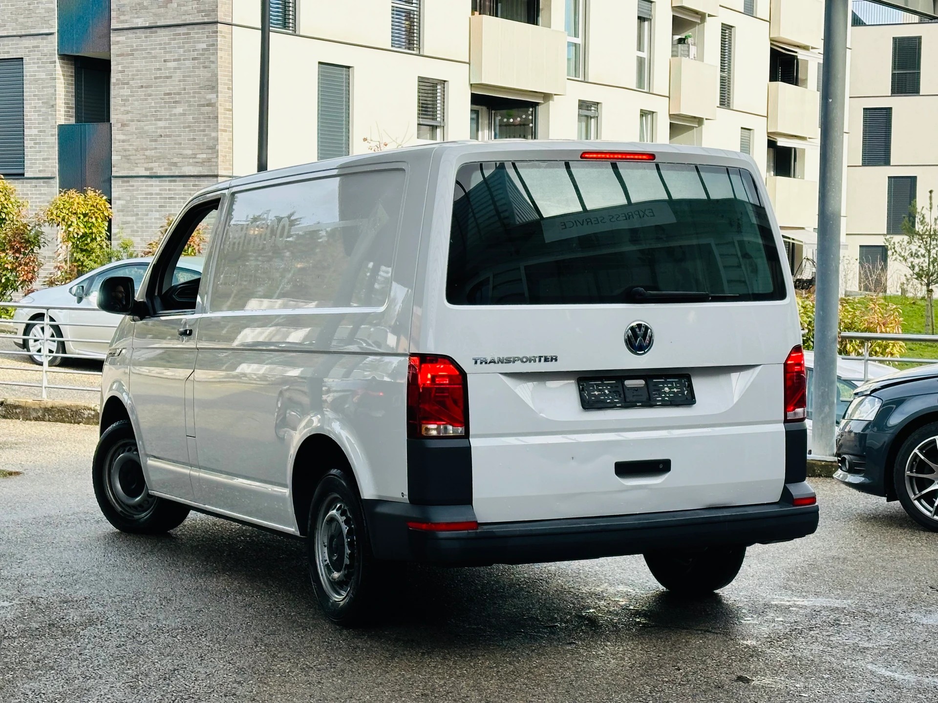 VW T6.1 2.0 TDI Entry-image-5