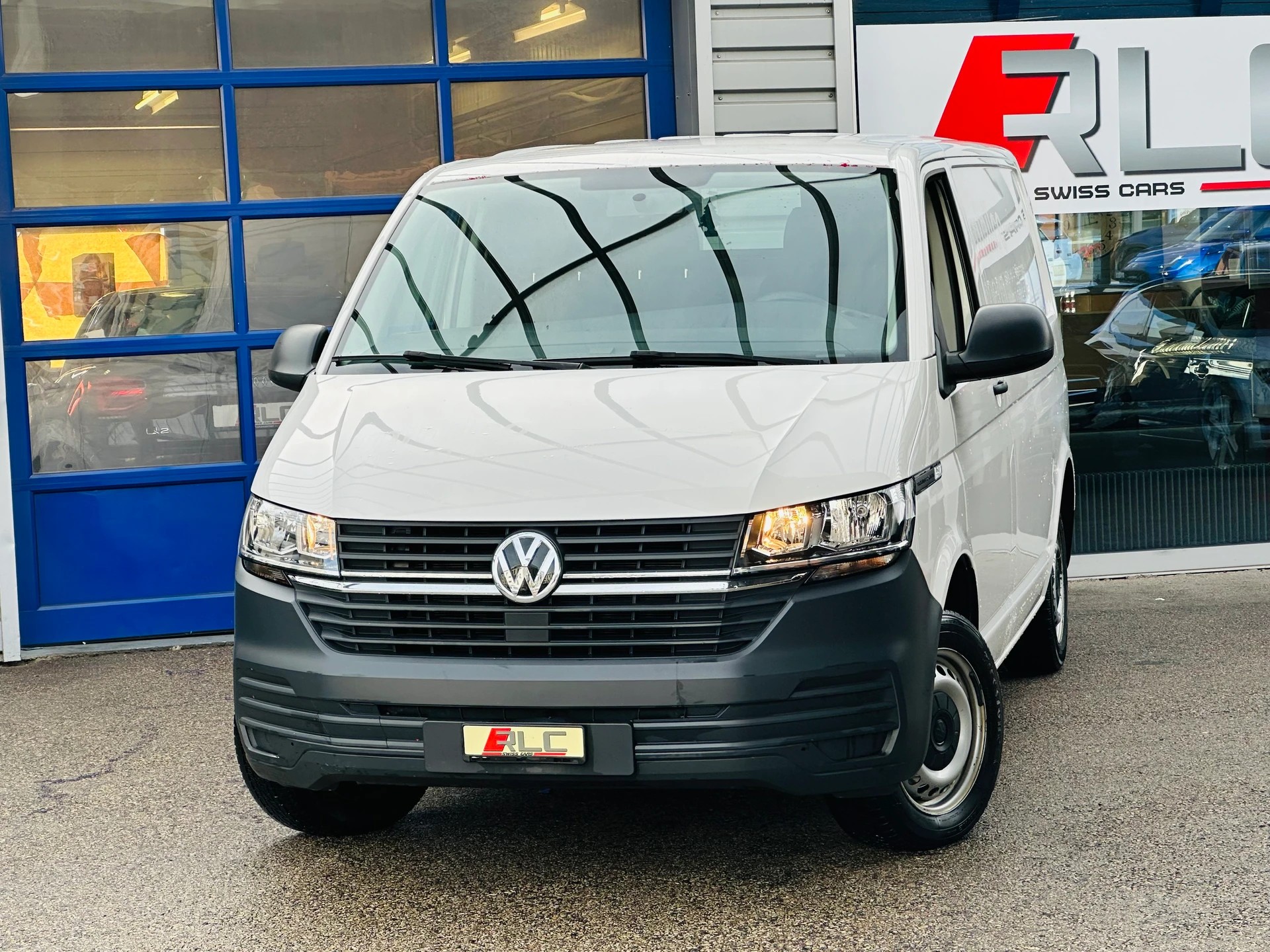 VW T6.1 2.0 TDI Entry-image-3