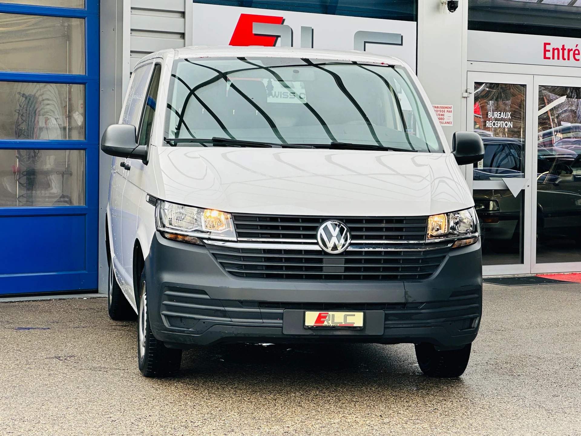 VW T6.1 2.0 TDI Entry-image-4