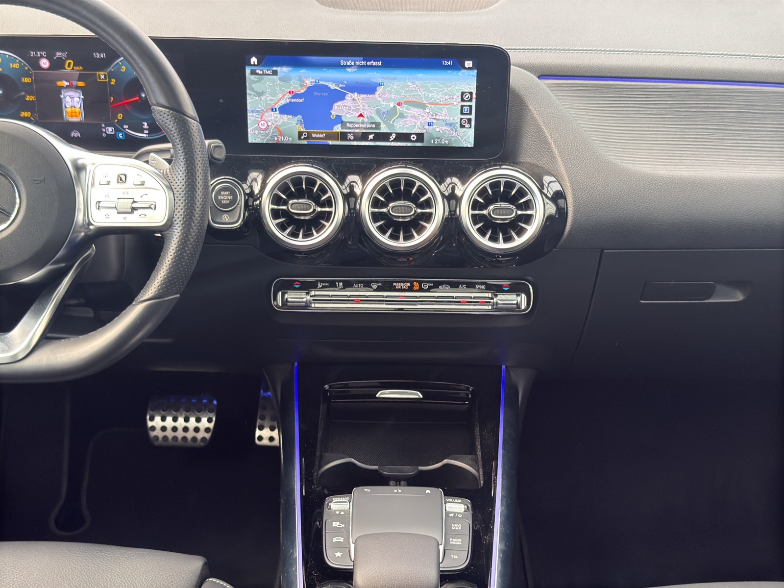 MERCEDES-BENZ GLA 250 4Matic AMG Line 8G-DCT-image-10