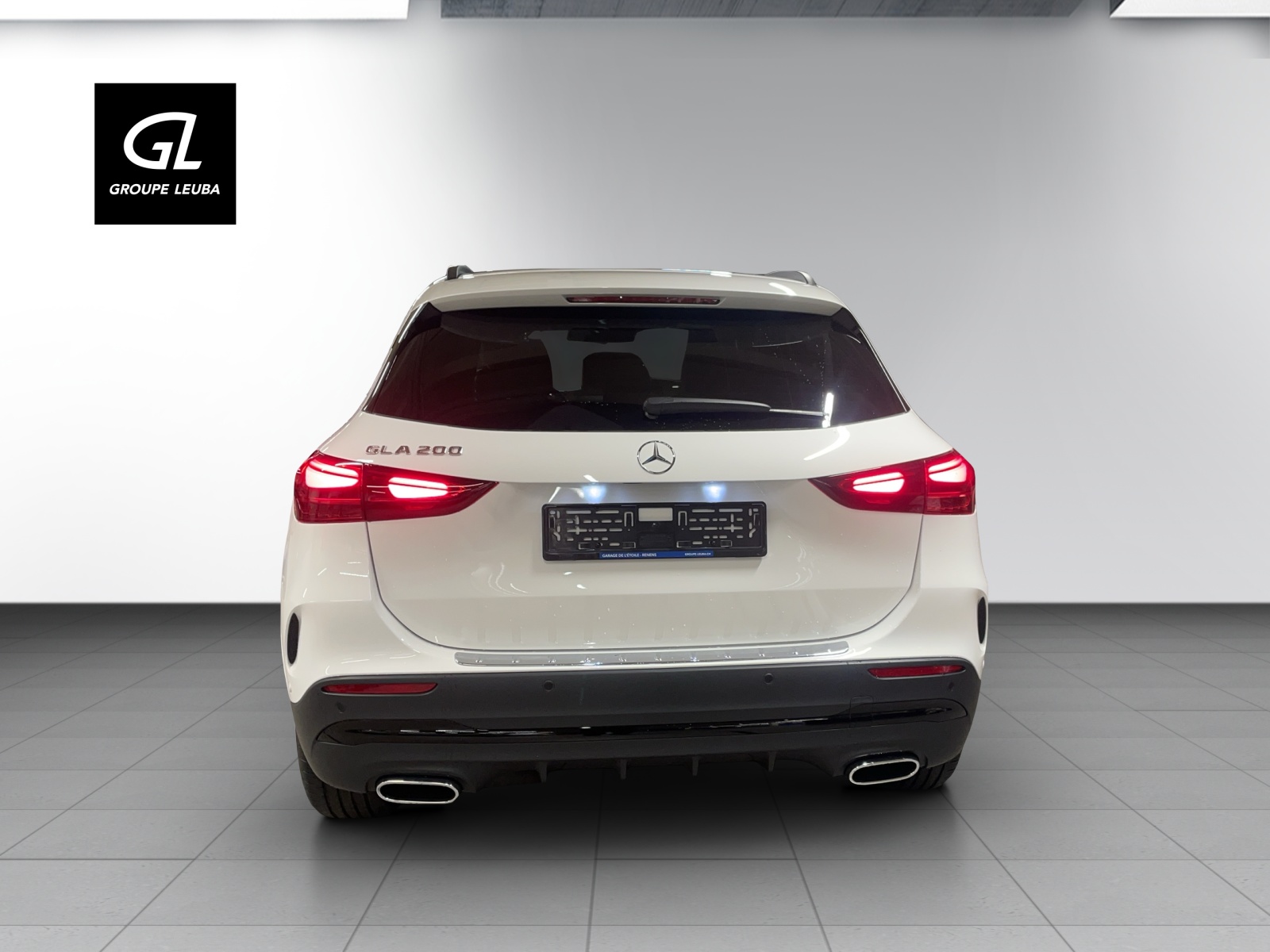 MERCEDES-BENZ GLA 200 Night Star 7G-DCT-image-4