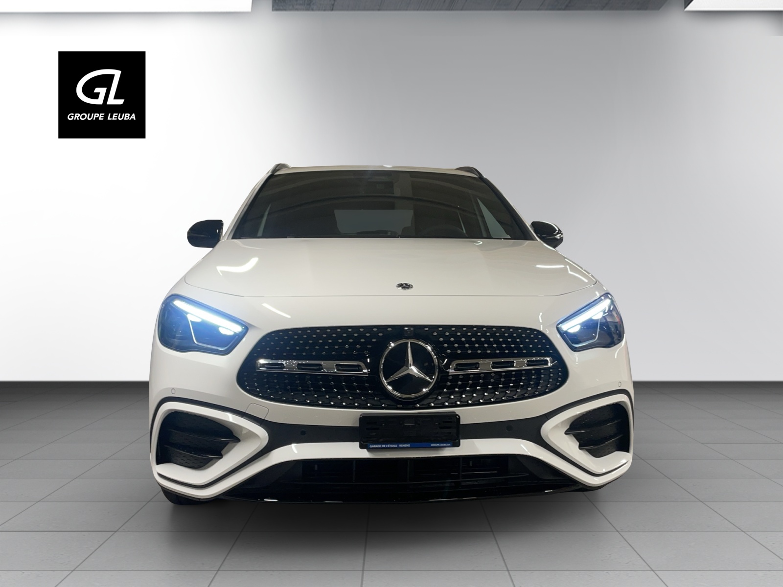 MERCEDES-BENZ GLA 200 Night Star 7G-DCT-image-1