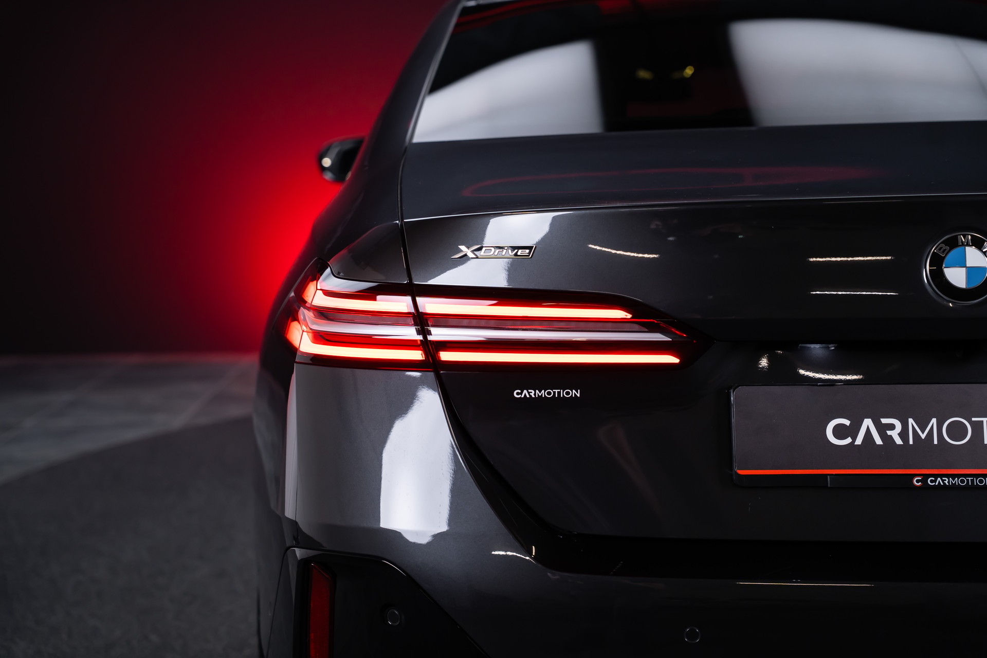 BMW 540d xDrive M Sport / 360°Kamera / Bowers&Wilkins / HeadUp-image-6