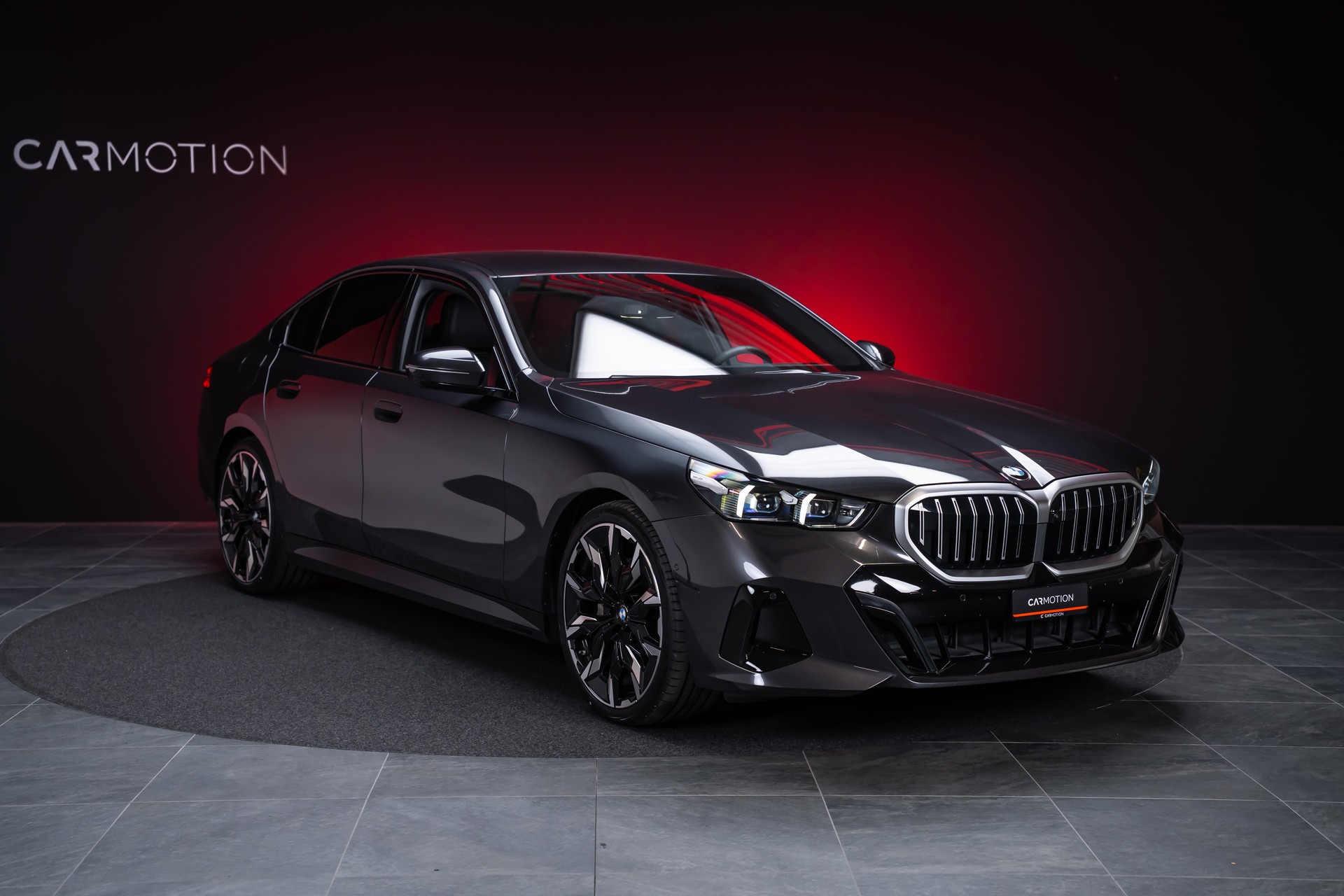 BMW 540d xDrive M Sport / 360°Kamera / Bowers&Wilkins / HeadUp-image-2
