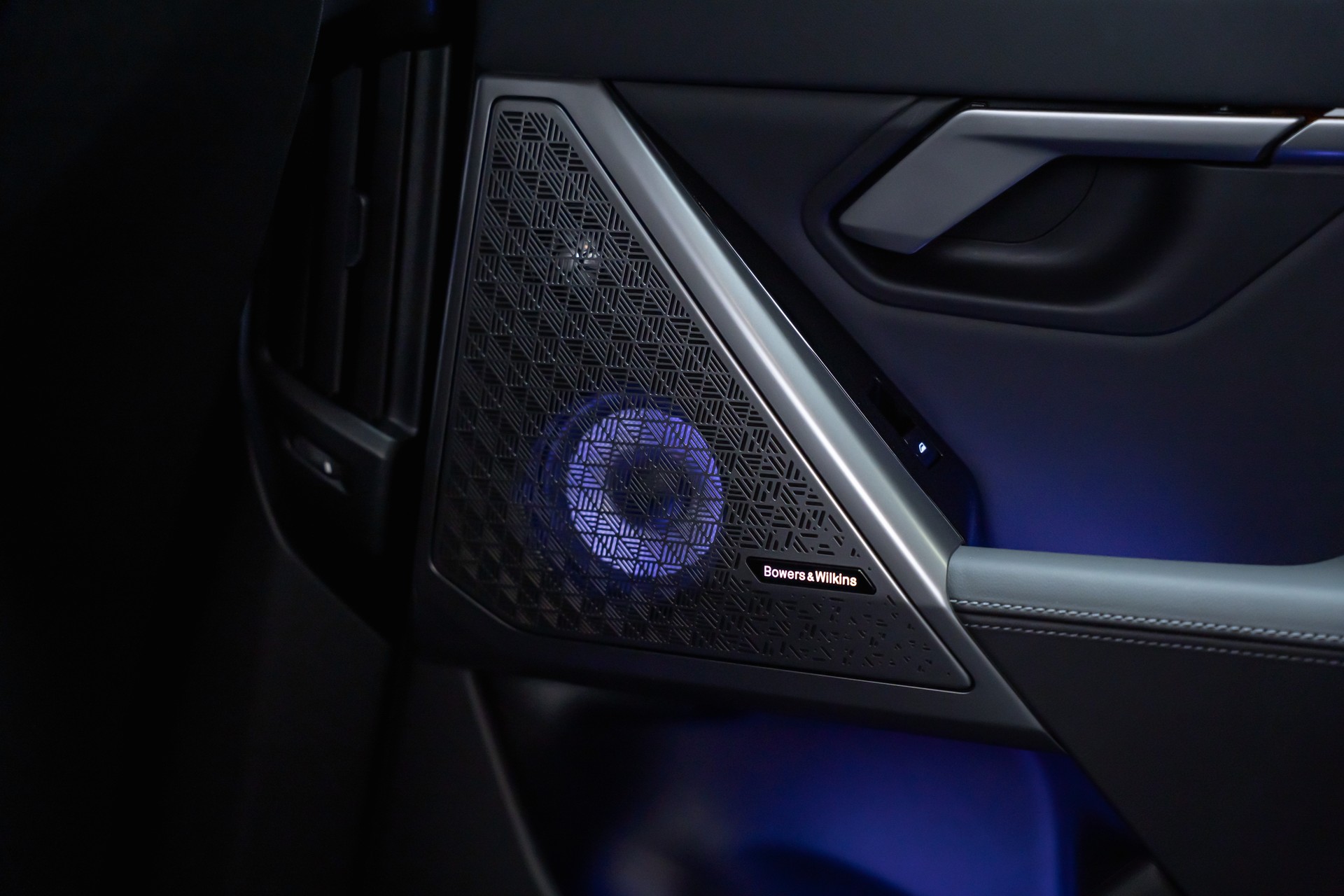 BMW 540d xDrive M Sport / 360°Kamera / Bowers&Wilkins / HeadUp-image-23