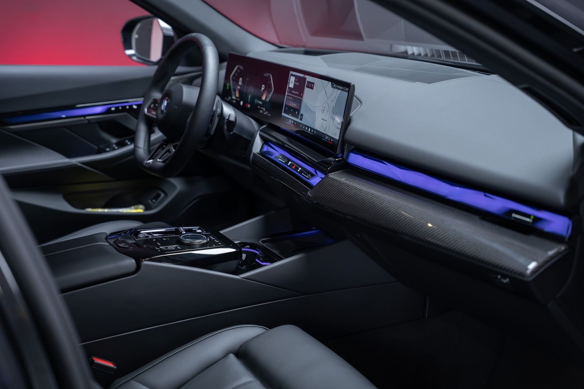 BMW 540d xDrive M Sport / 360°Kamera / Bowers&Wilkins / HeadUp-image-25