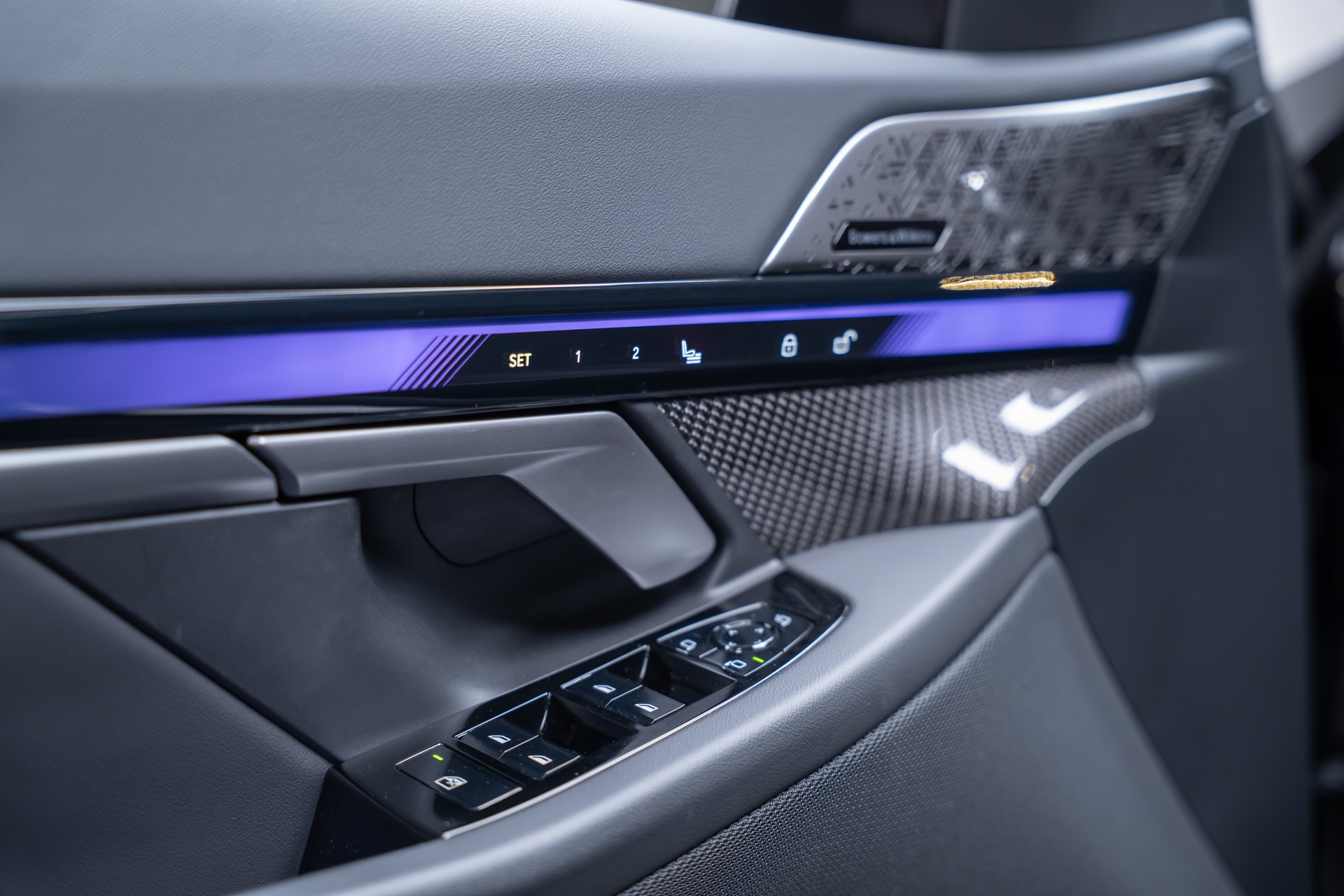 BMW 540d xDrive M Sport / 360°Kamera / Bowers&Wilkins / HeadUp-image-17