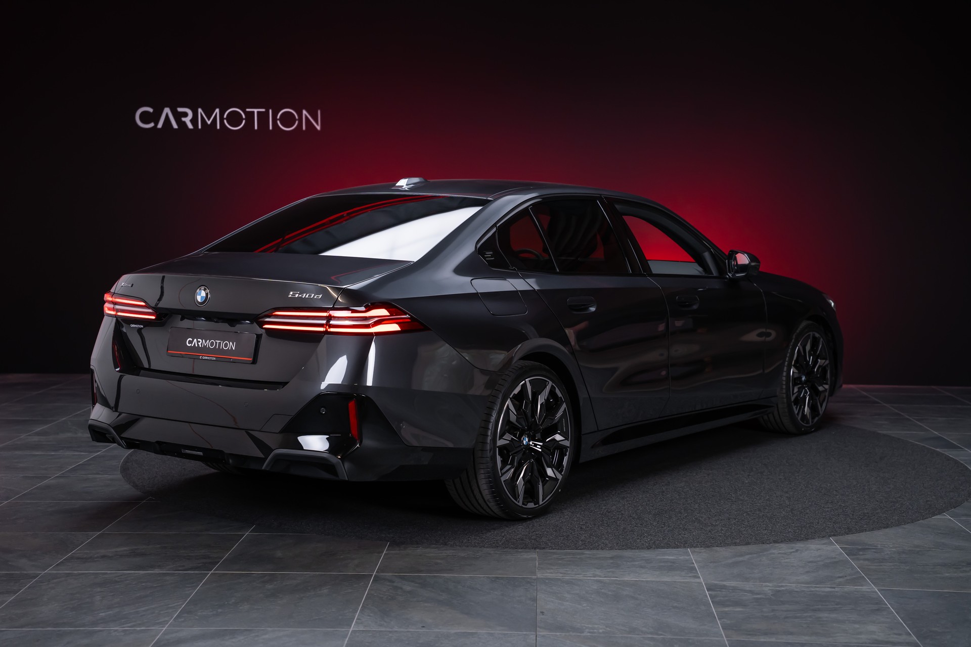 BMW 540d xDrive M Sport / 360°Kamera / Bowers&Wilkins / HeadUp-image-4