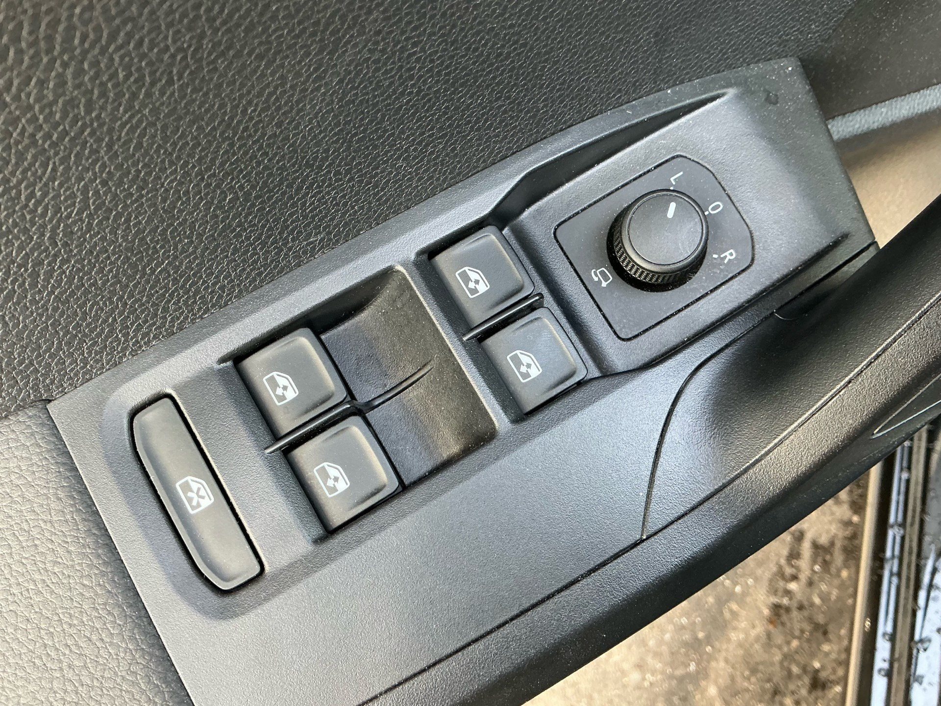 SEAT Ibiza Style *** 5 JAHRE WERKSGARANTIE BIS 2031 ***-image-18
