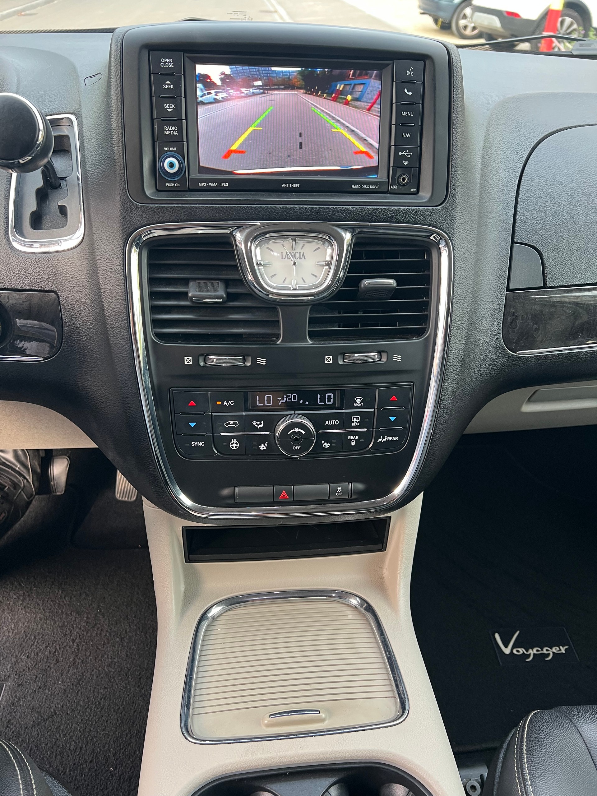 LANCIA Voyager 2.8D Platinum Automatic-image-15