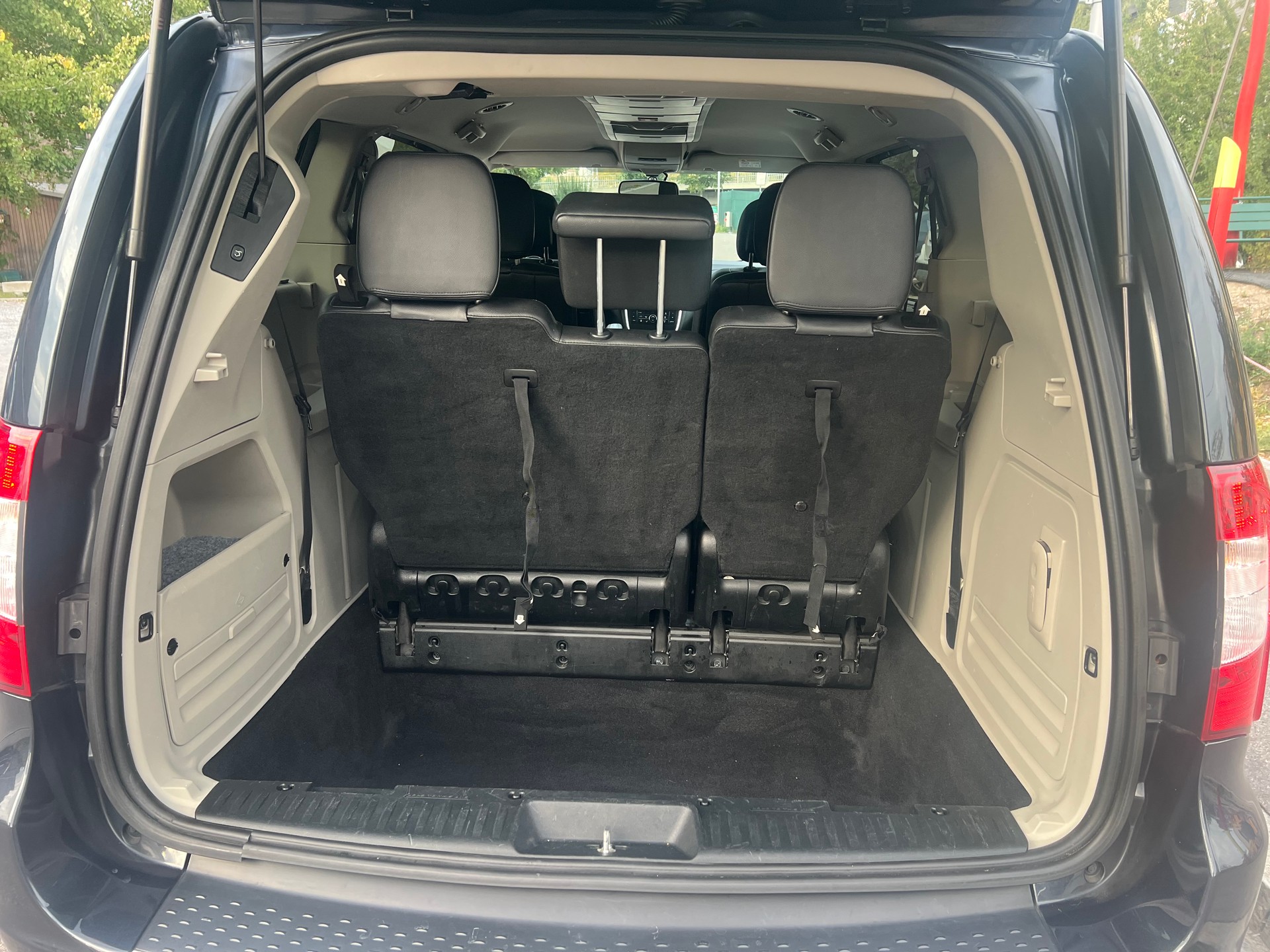 LANCIA Voyager 2.8D Platinum Automatic-image-14