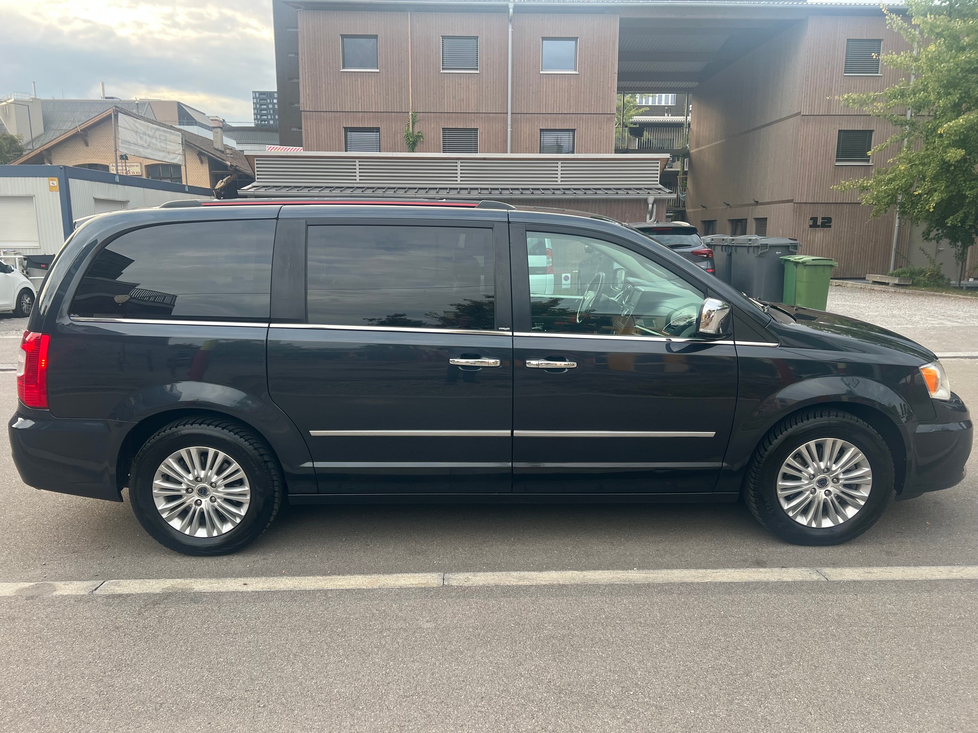 LANCIA Voyager 2.8D Platinum Automatic-image-3