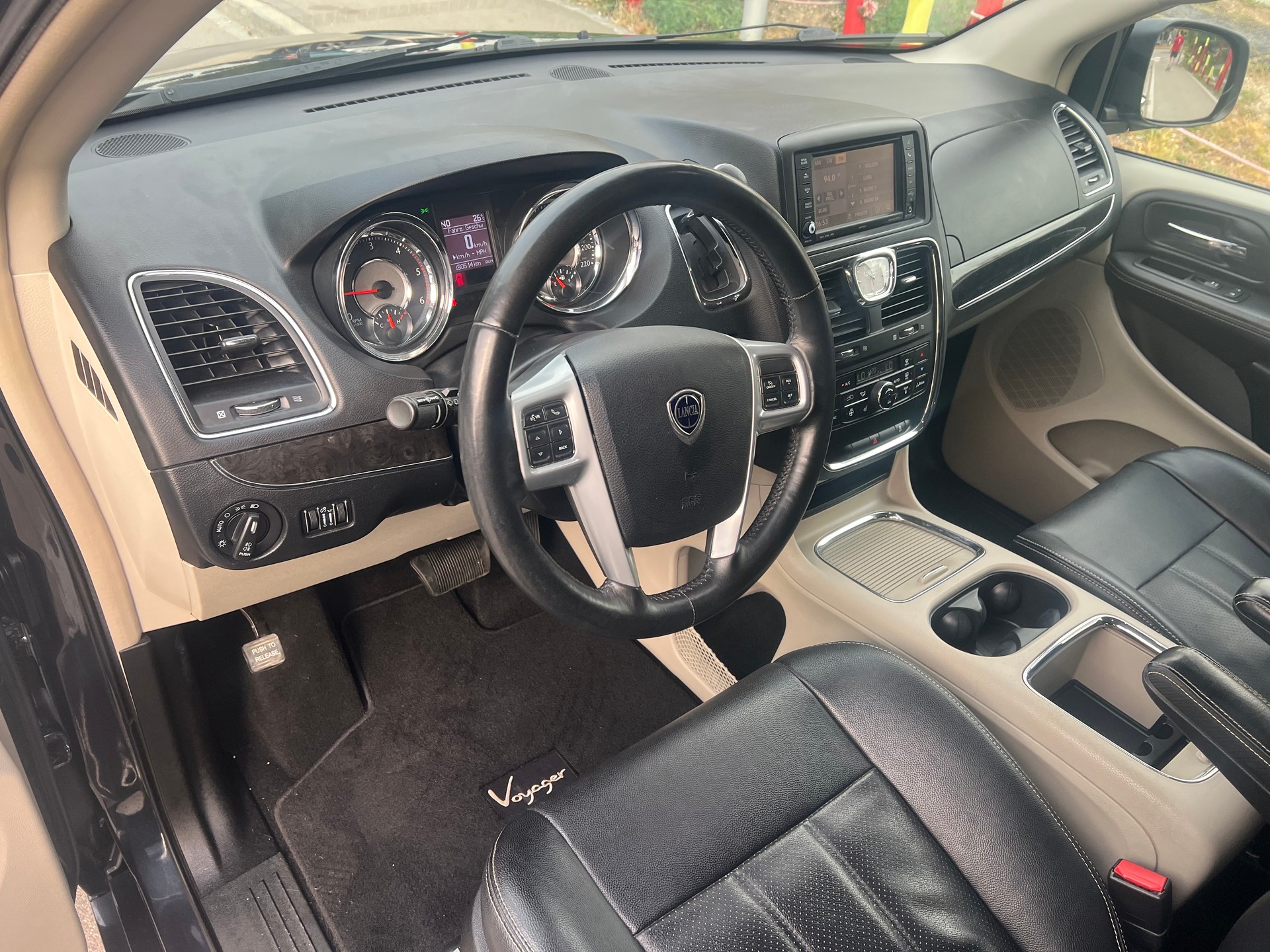 LANCIA Voyager 2.8D Platinum Automatic-image-8
