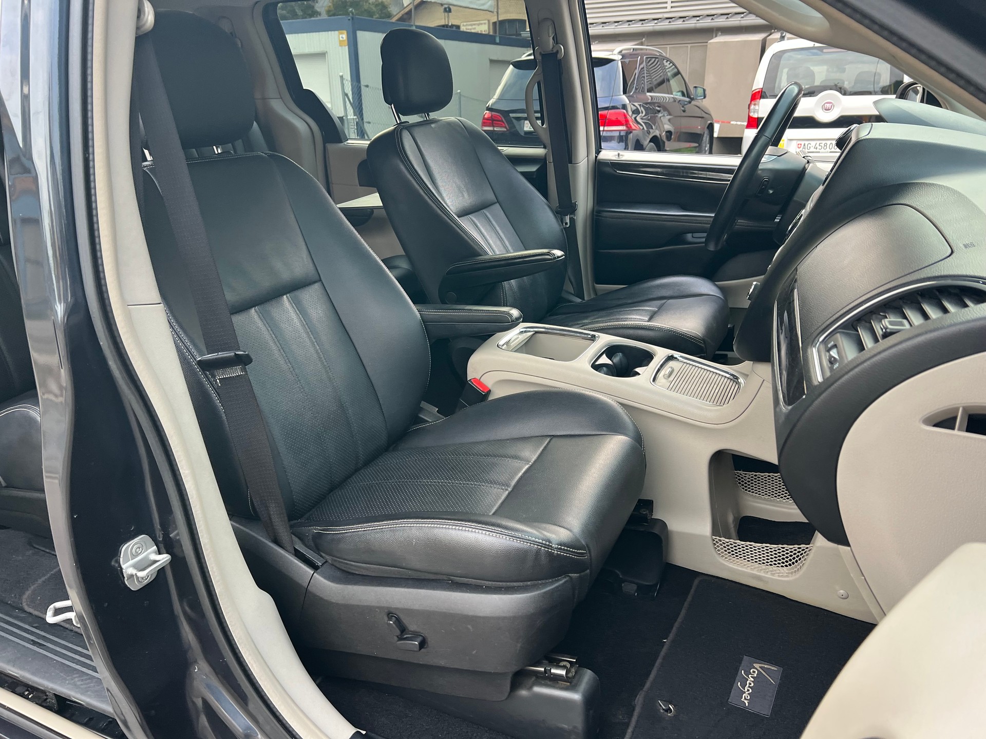 LANCIA Voyager 2.8D Platinum Automatic-image-11