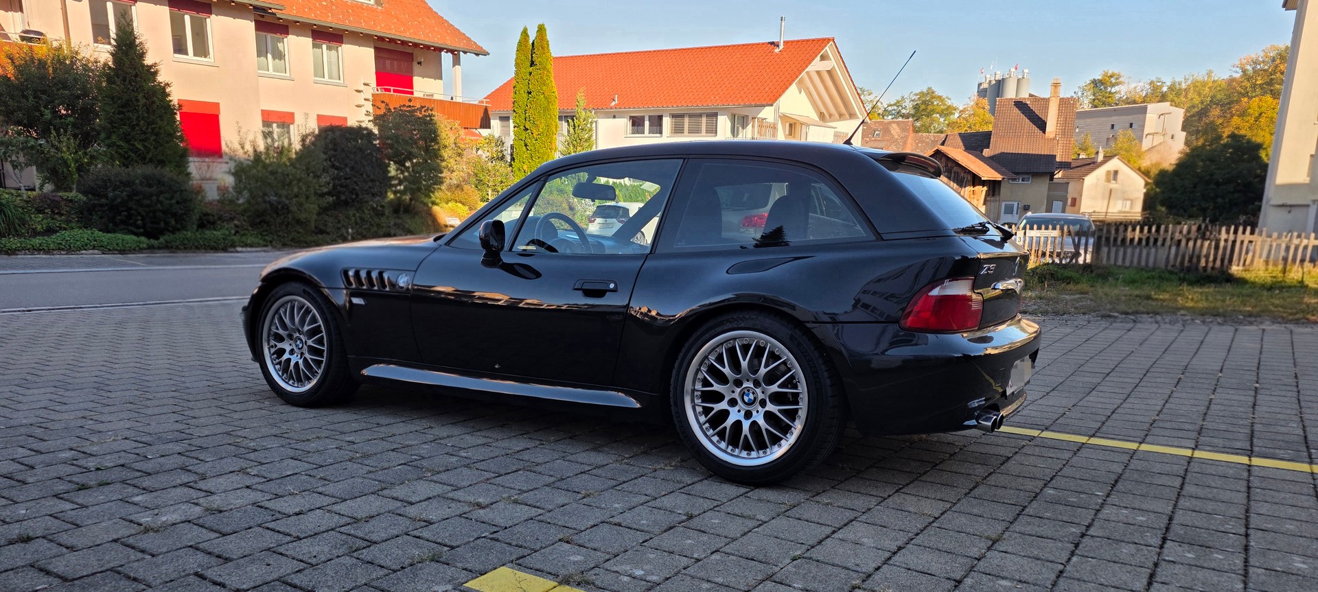 BMW 3.0i Coupé-image-1